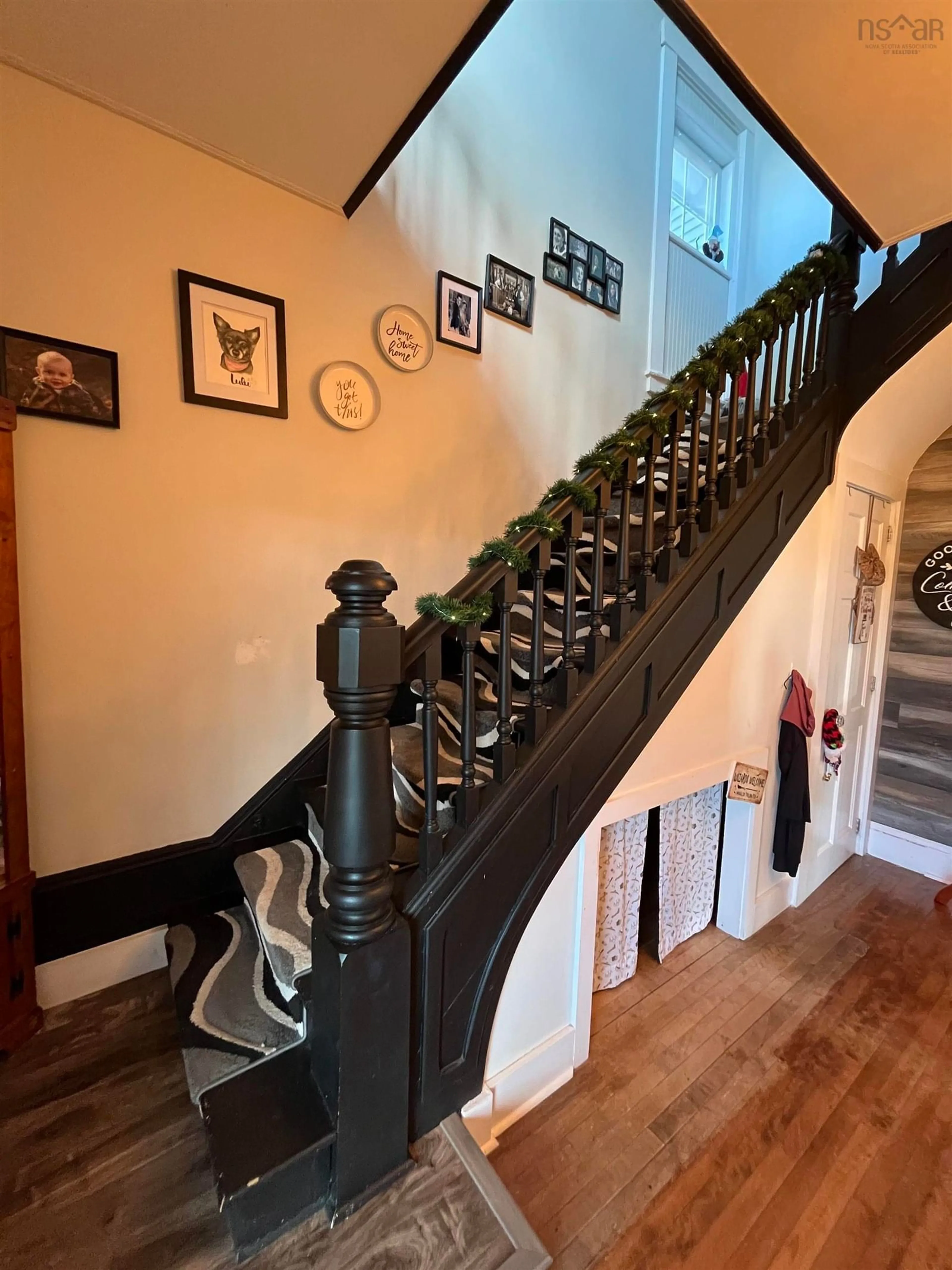 Stairs for 104 Maple Ave, Tatamagouche Nova Scotia B0K 1V0