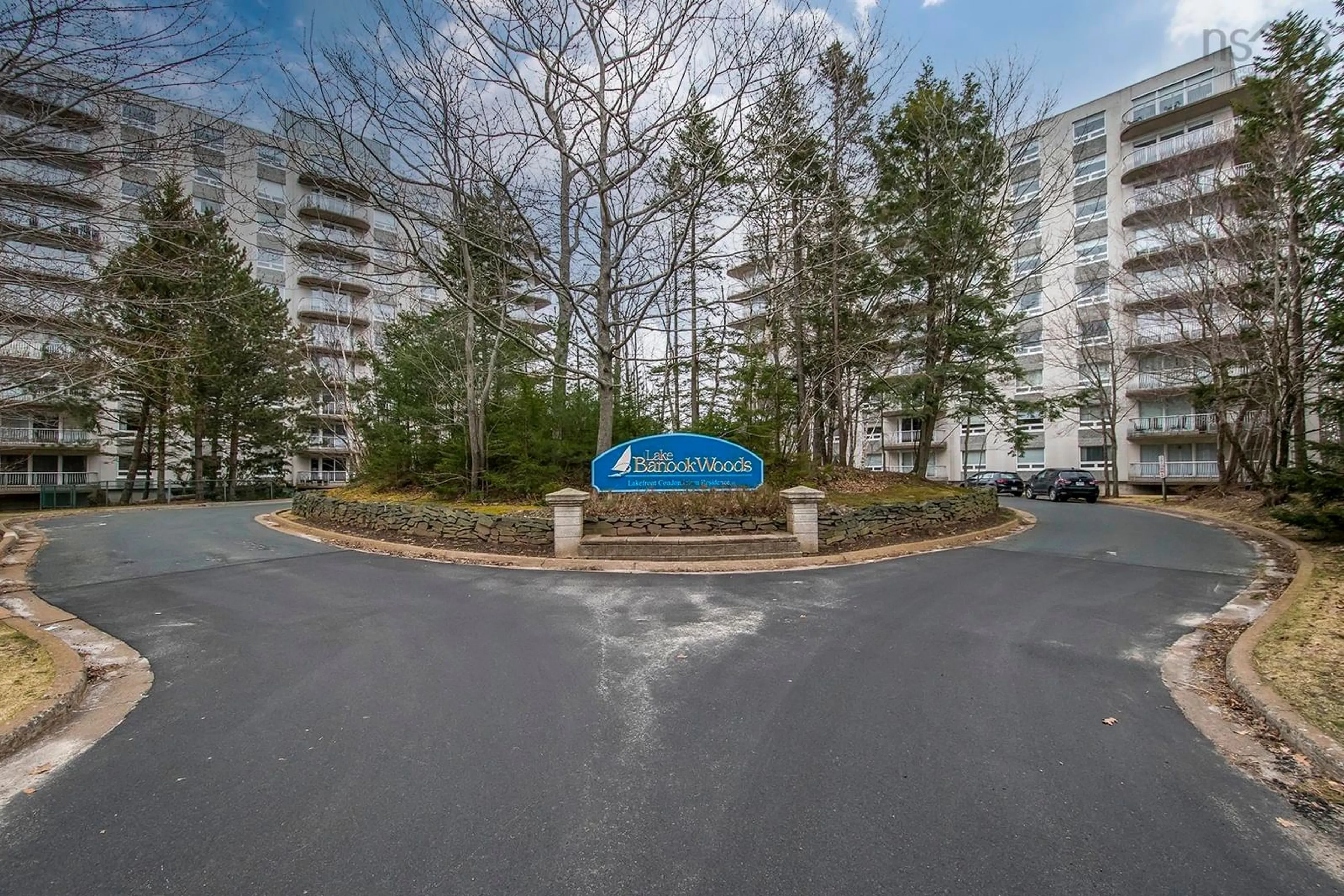 Indoor foyer for 30 Brookdale Cres #212, Dartmouth Nova Scotia B3A 4T7