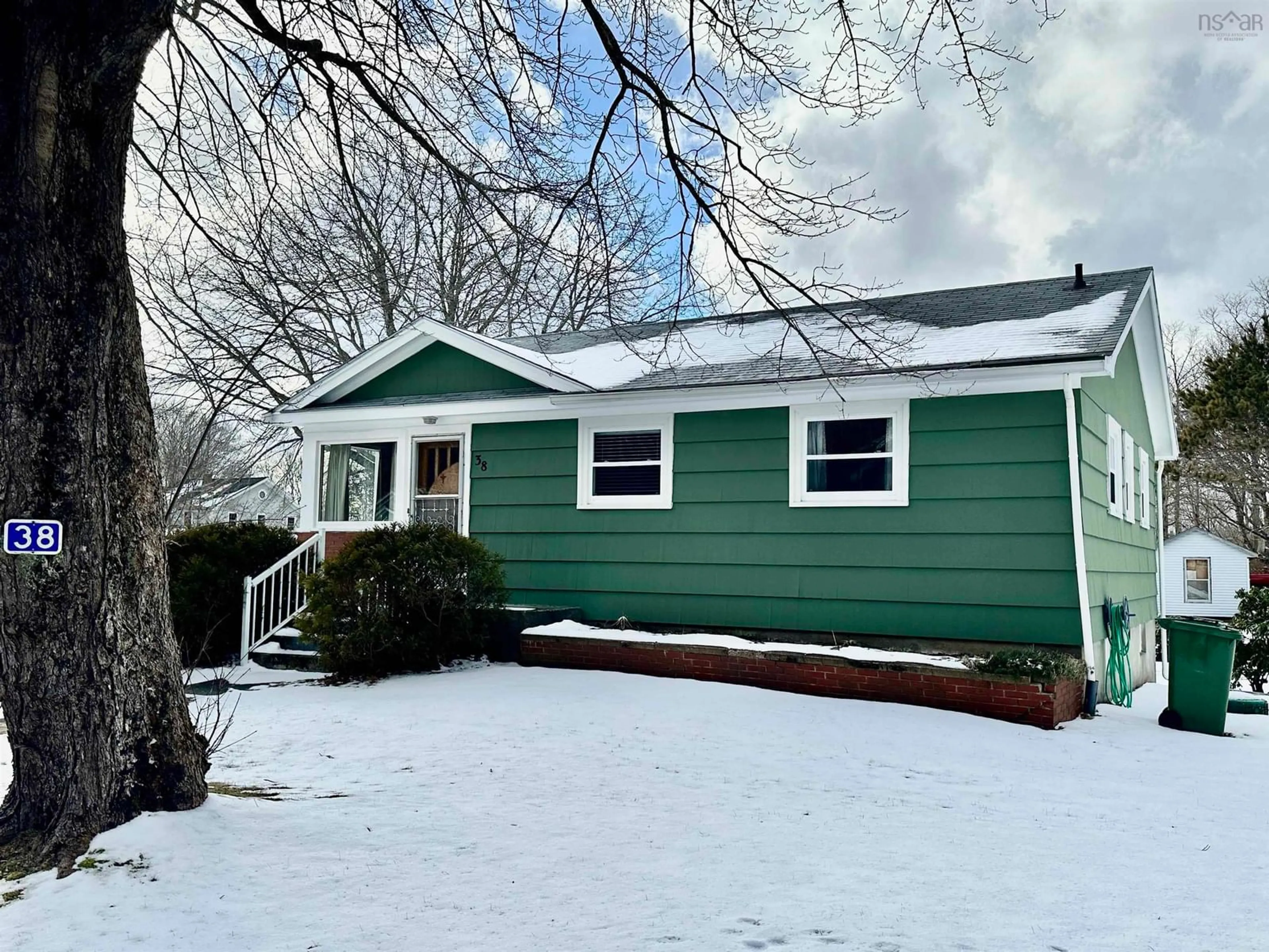 Home with vinyl exterior material, street for 38 Hillside Rd, Brooklyn Nova Scotia B0J 1H0