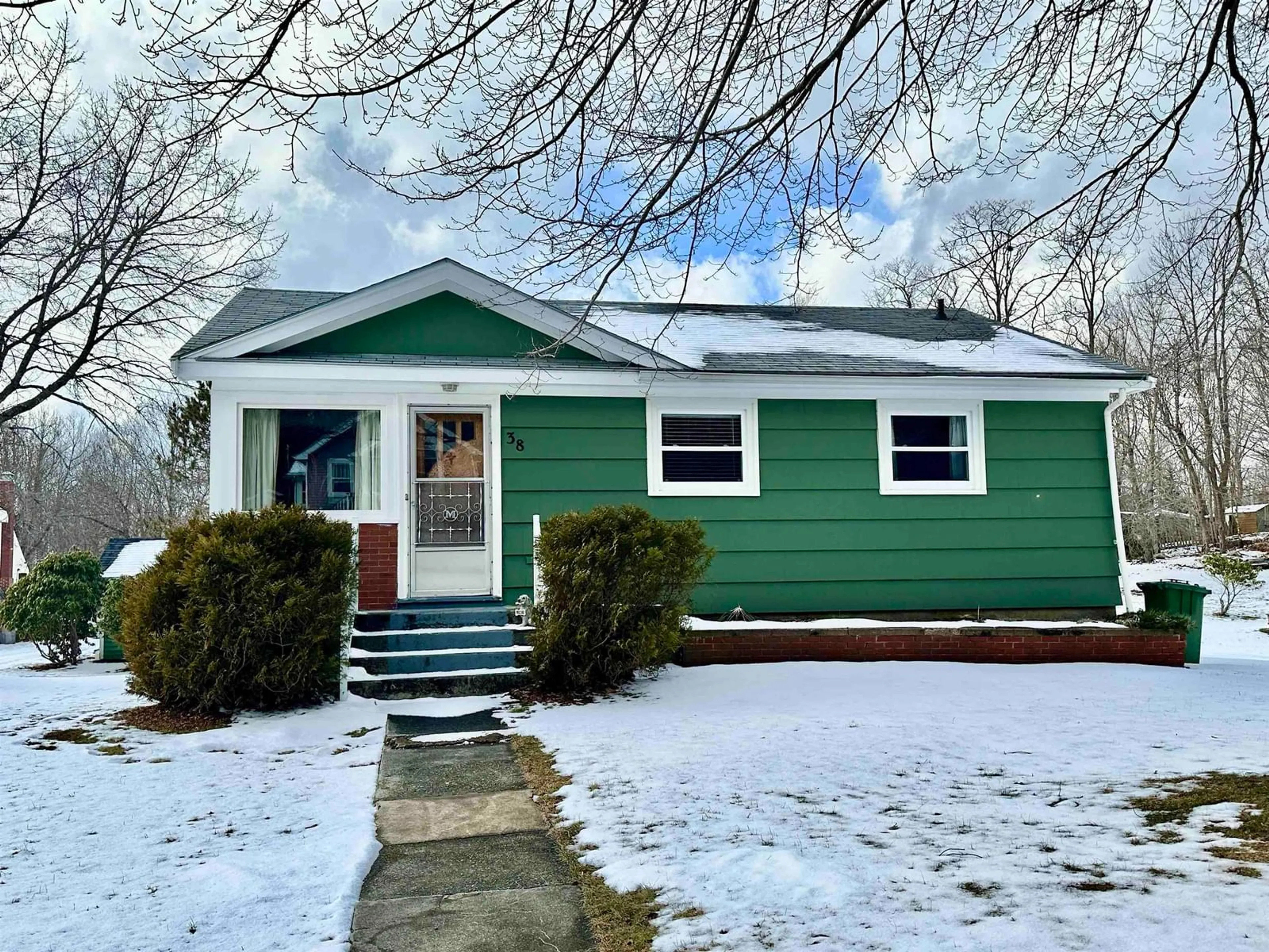 Home with vinyl exterior material, street for 38 Hillside Rd, Brooklyn Nova Scotia B0J 1H0