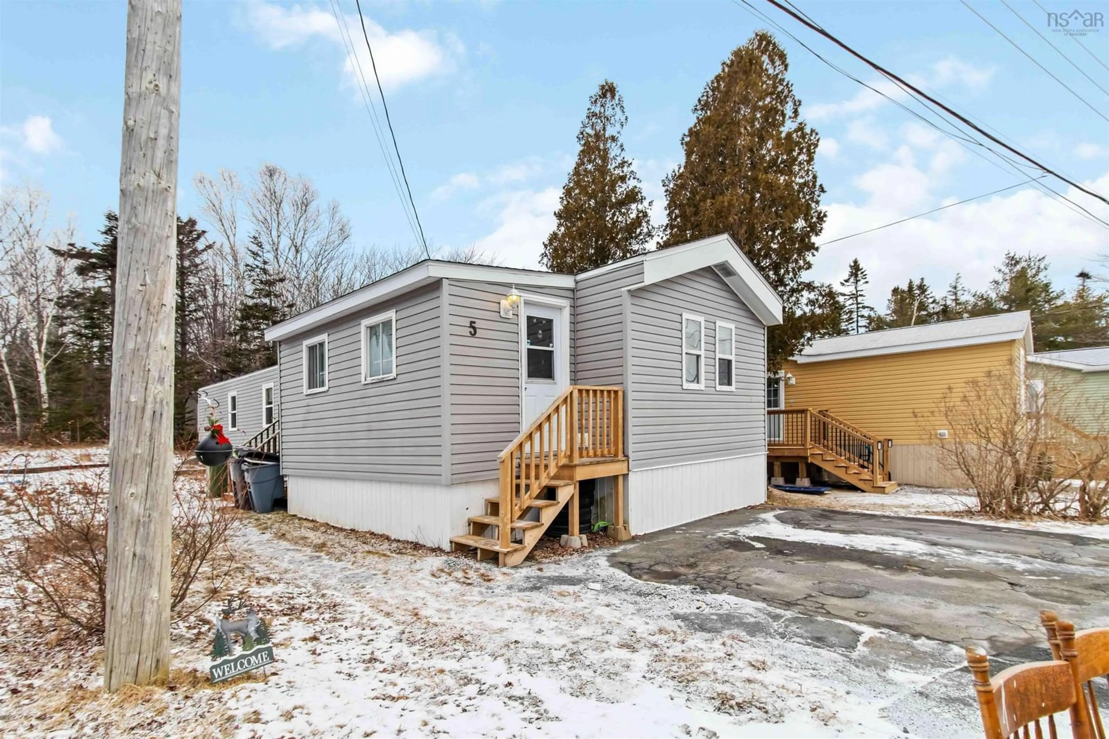 Home with vinyl exterior material, street for 5 Fourth St, Lakeside Nova Scotia B3T 1B1