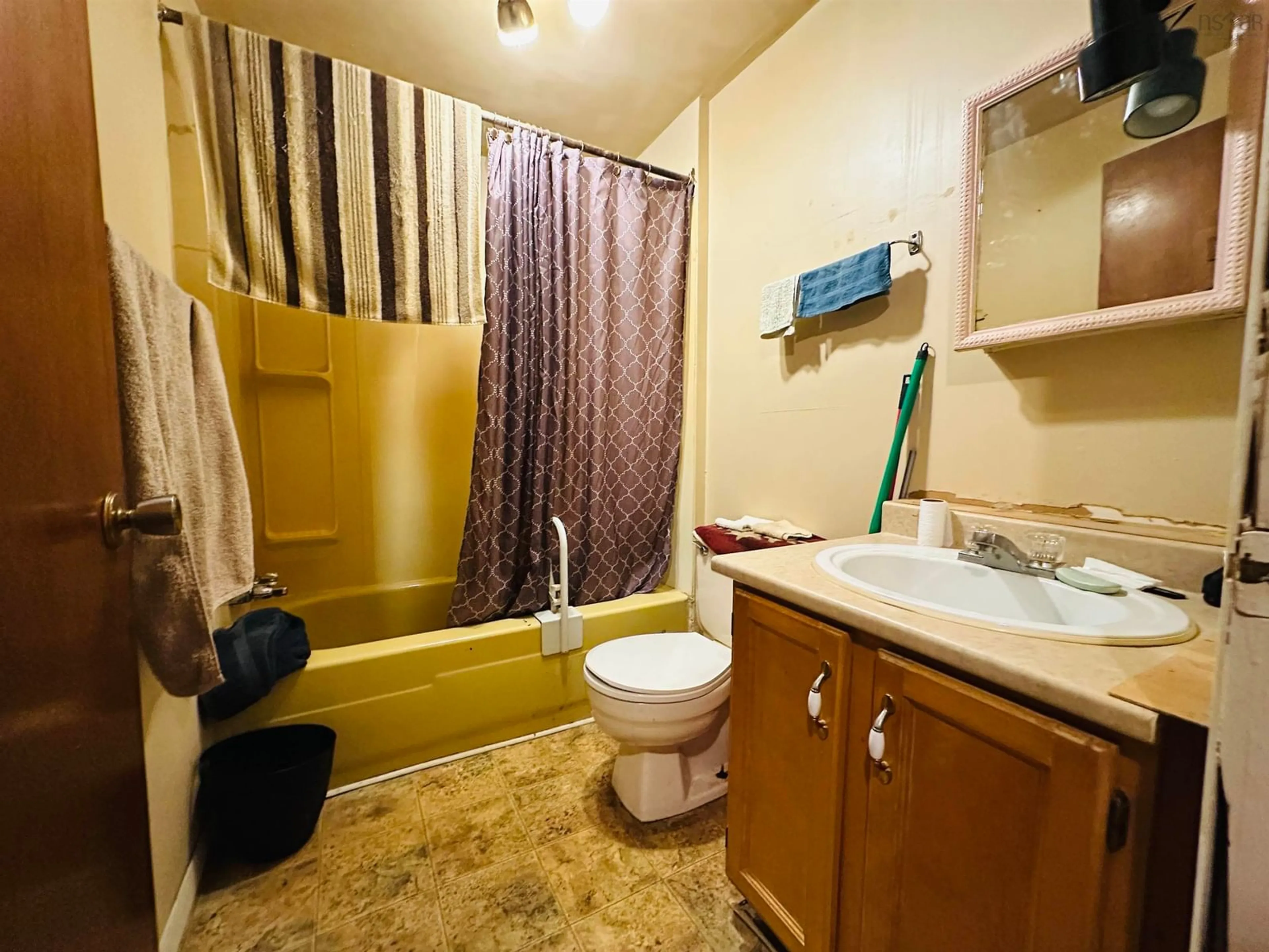 Standard bathroom, unknown for 39 Elm St, Truro Nova Scotia B2N 3H5