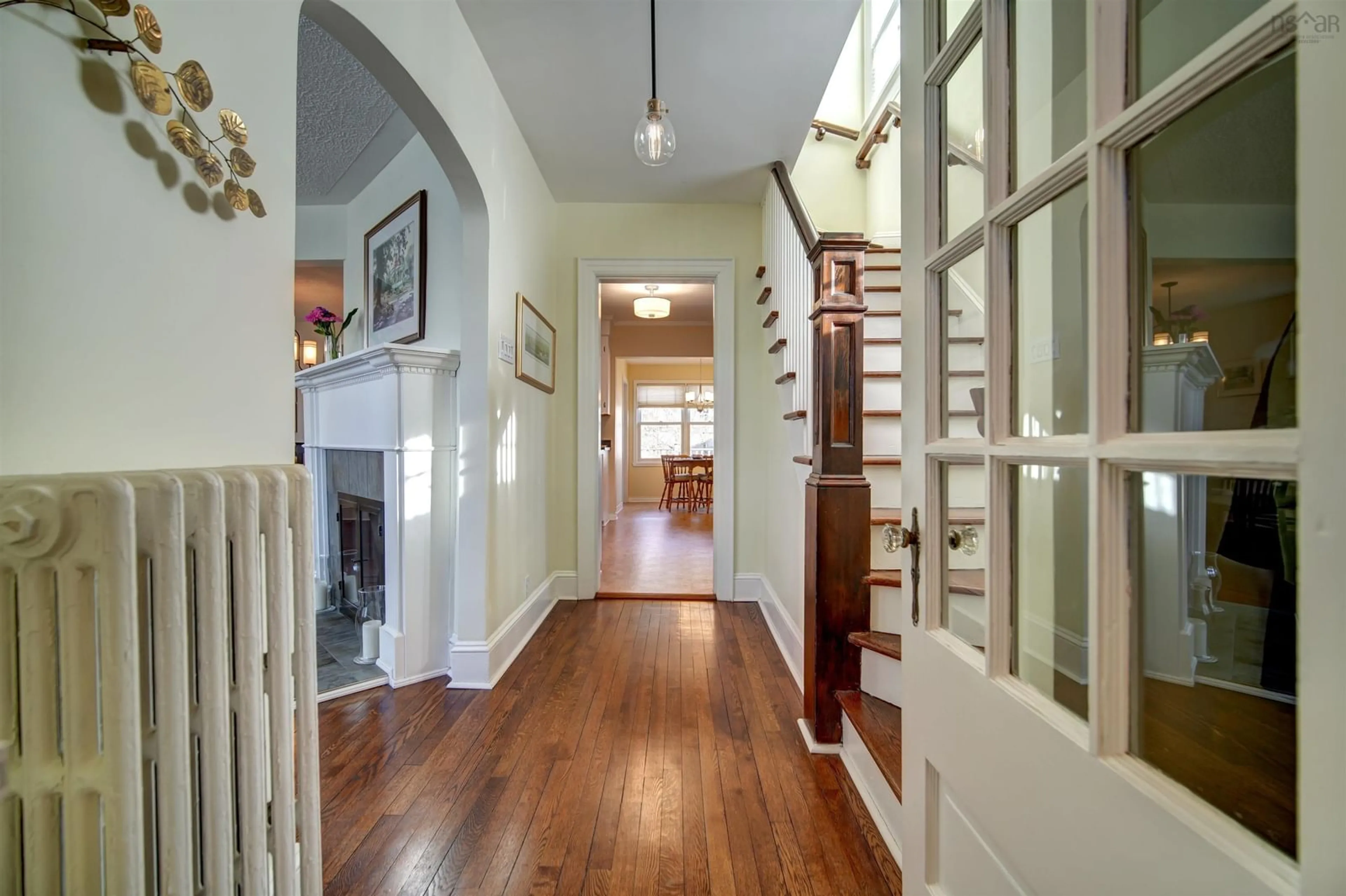 Indoor entryway for 2161 Blink Bonnie Terr, Halifax Peninsula Nova Scotia B3L 3E8