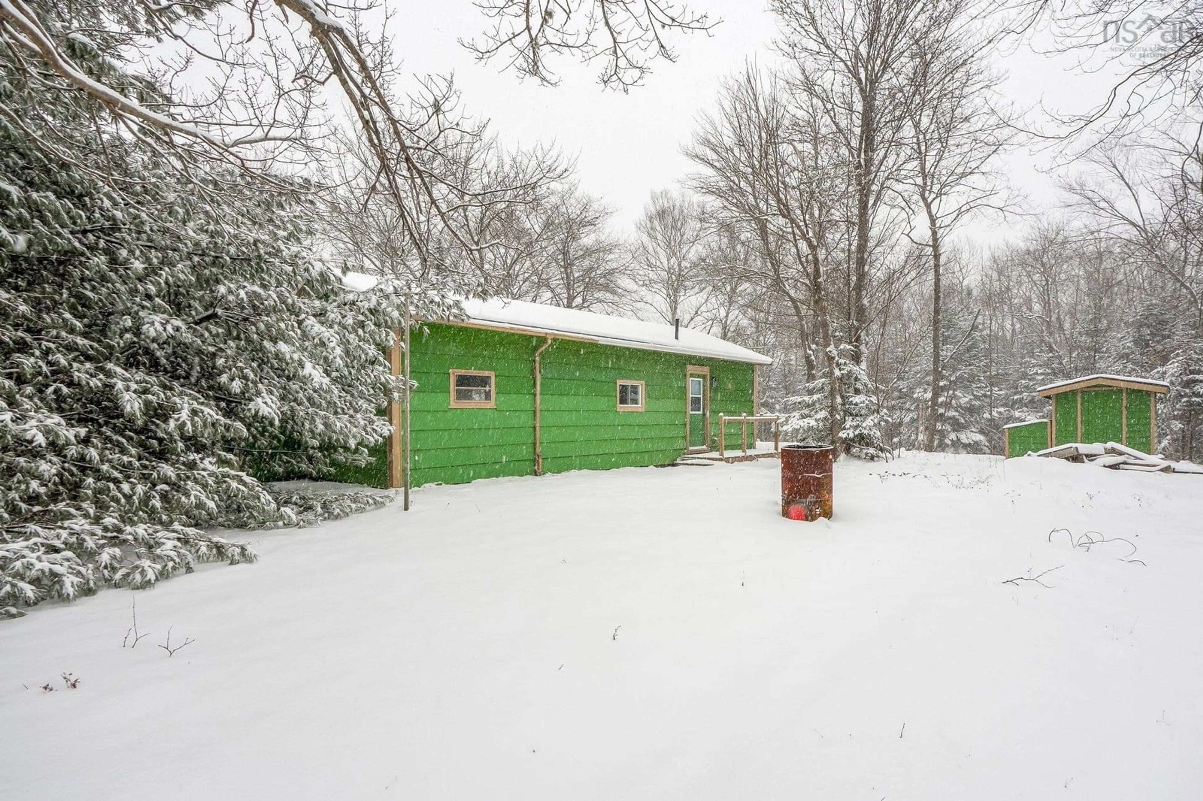 Shed for 2878 St. Margaret's Bay Rd, Timberlea Nova Scotia B3T 1H4