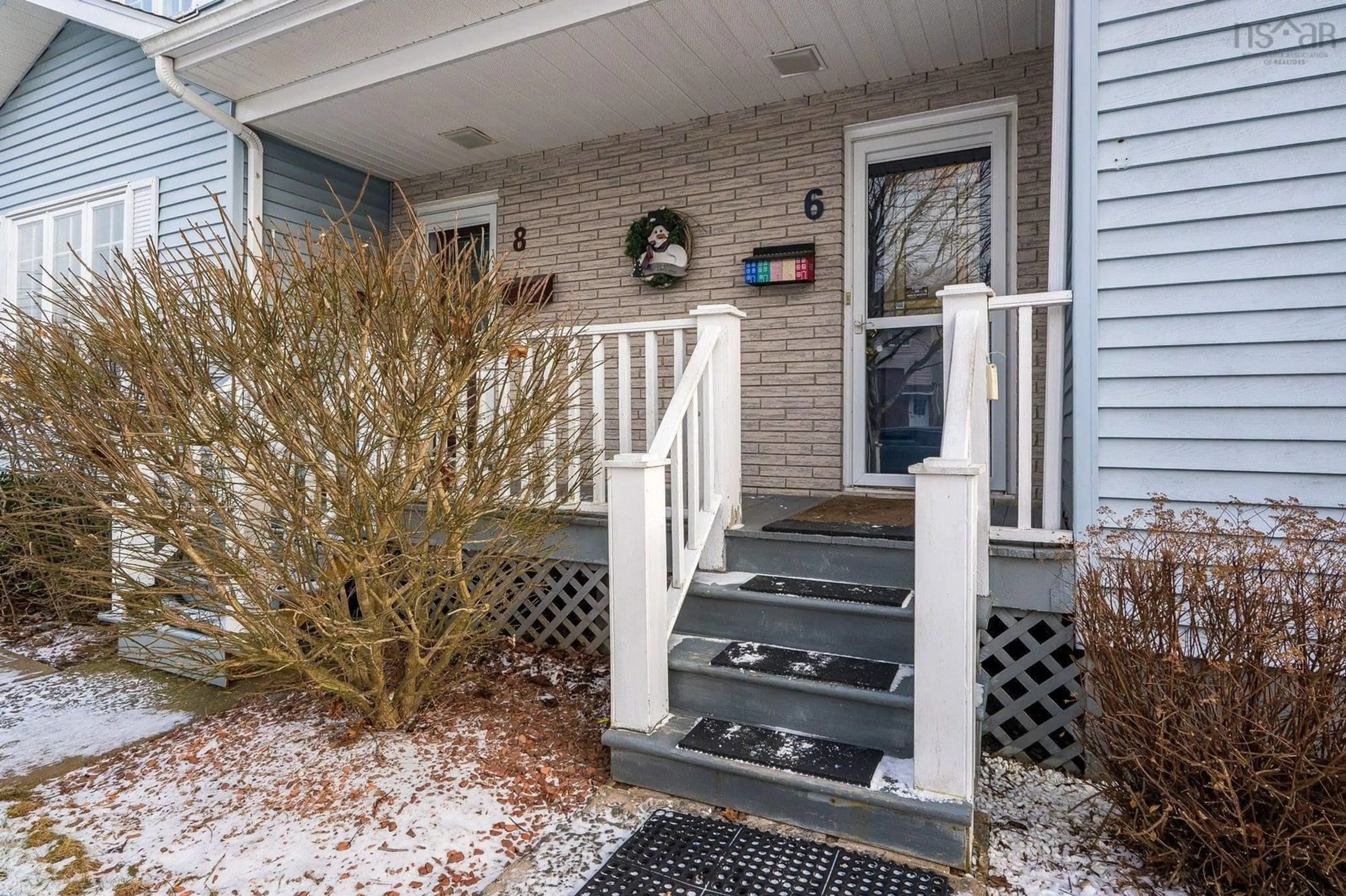 Indoor entryway for 6 Viscaya Pl, Dartmouth Nova Scotia B2X 3J5