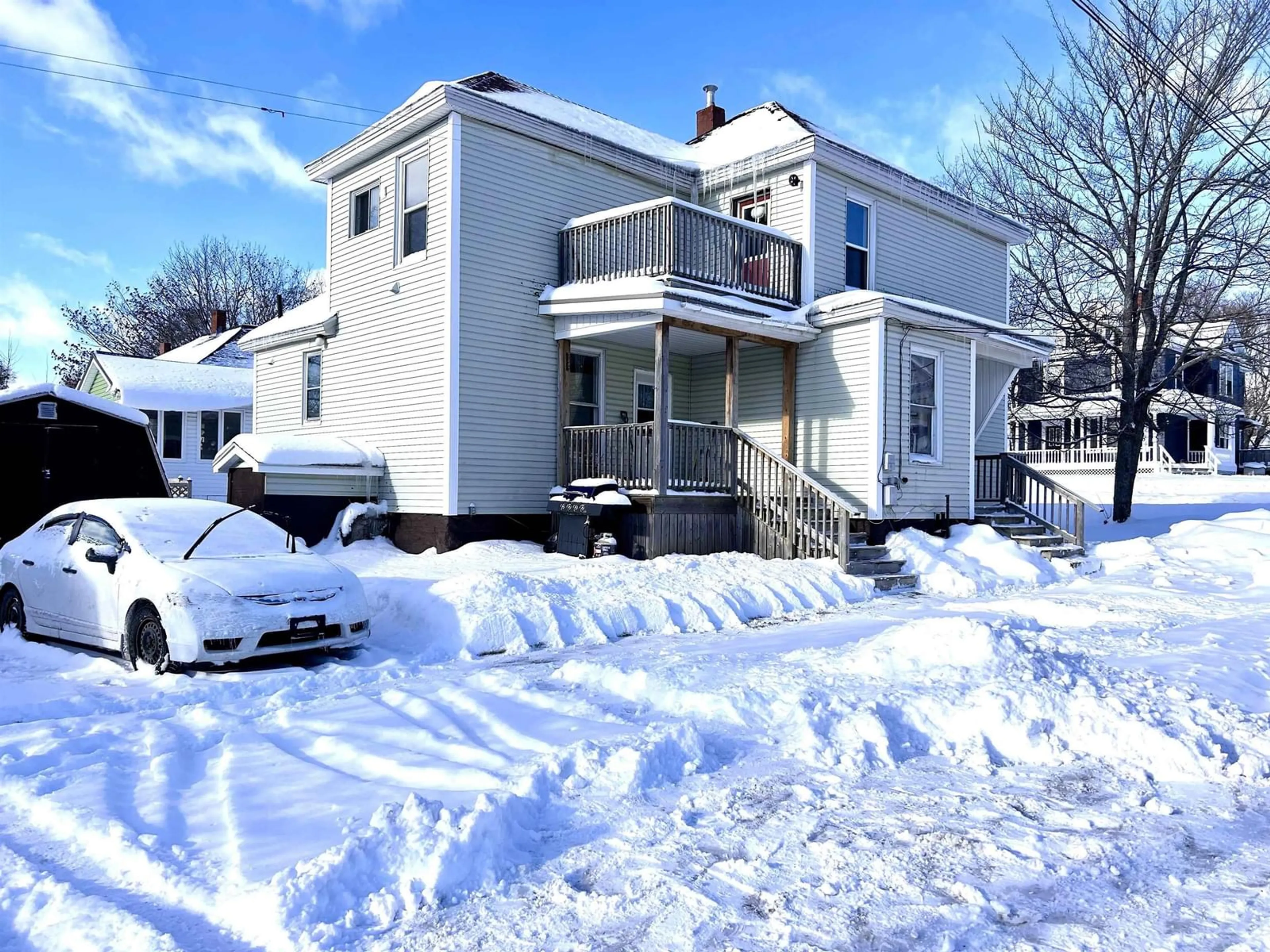 A pic from outside/outdoor area/front of a property/back of a property/a pic from drone, street for 23 Queen St, Amherst Nova Scotia B4H 1P7