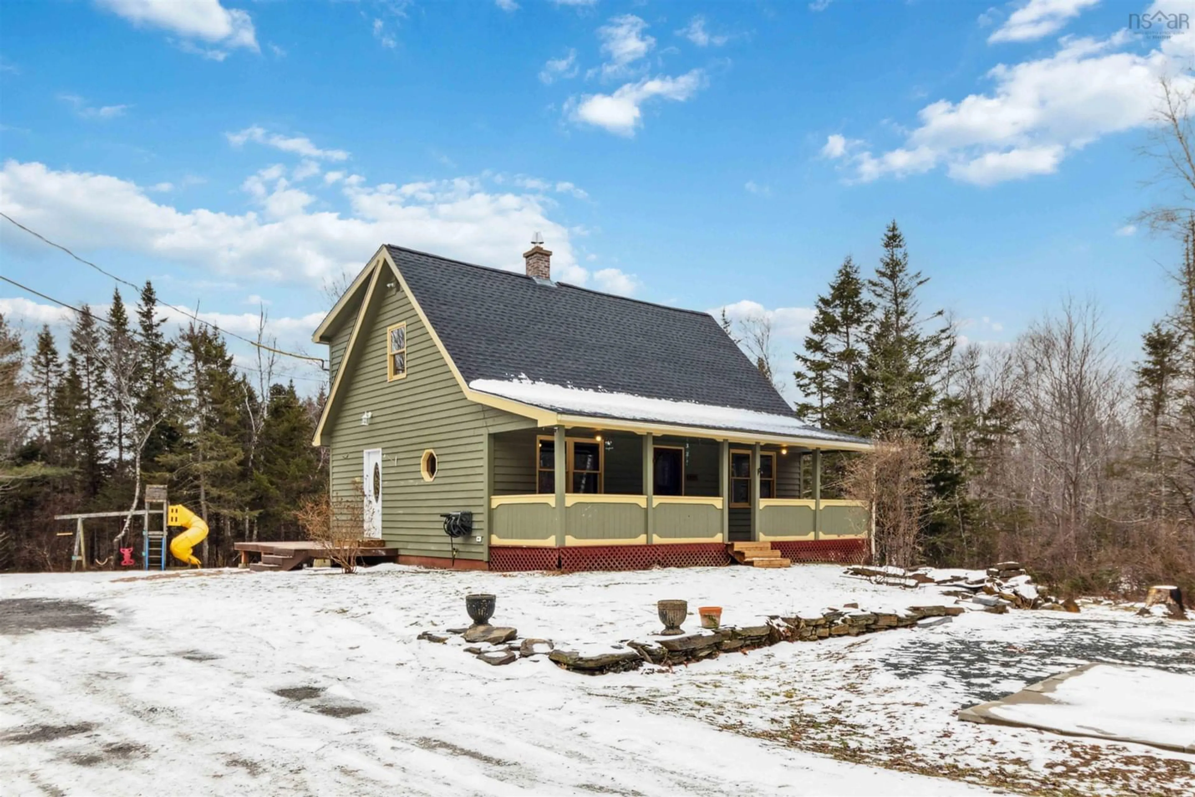 Home with vinyl exterior material, unknown for 221 Rockwell Dr, Mount Uniacke Nova Scotia B0N 1Z0