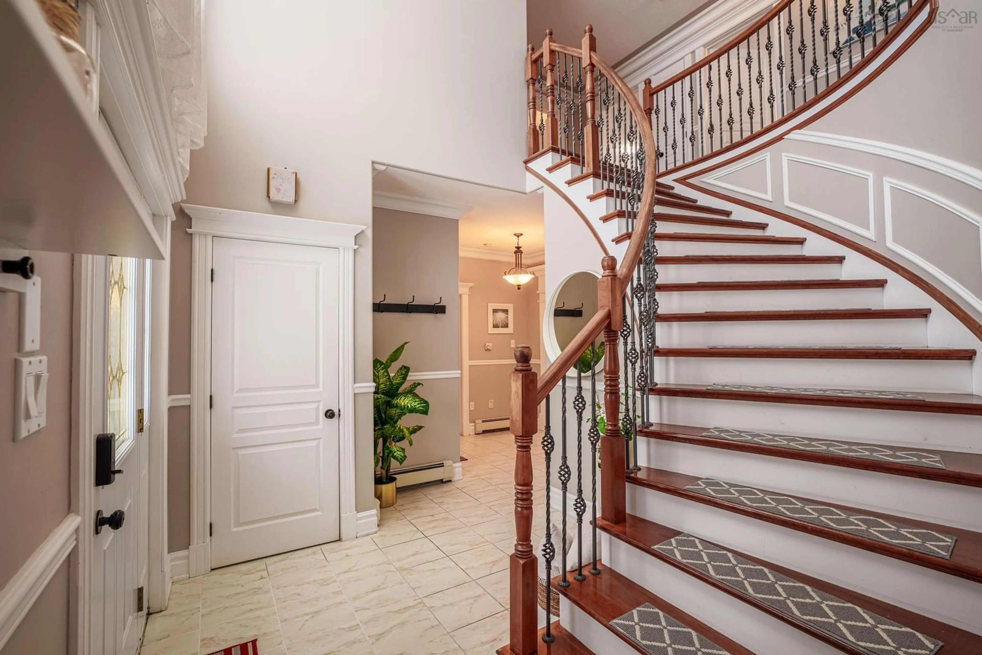 Indoor foyer for 337 Southgate Dr, Bedford Nova Scotia B4A 4M6