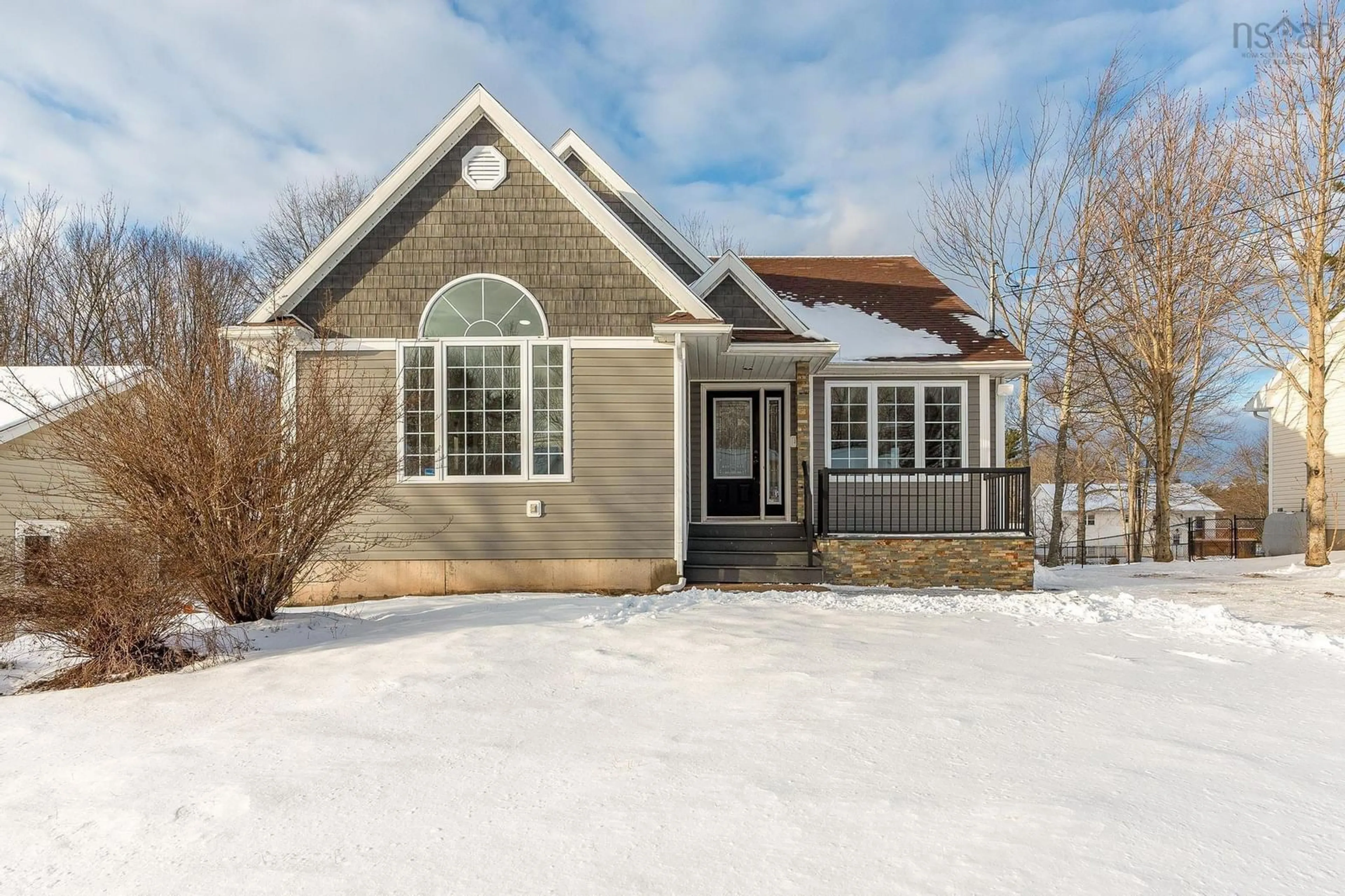 Home with vinyl exterior material, street for 2189 Langille Dr, Coldbrook Nova Scotia B4R 1C3