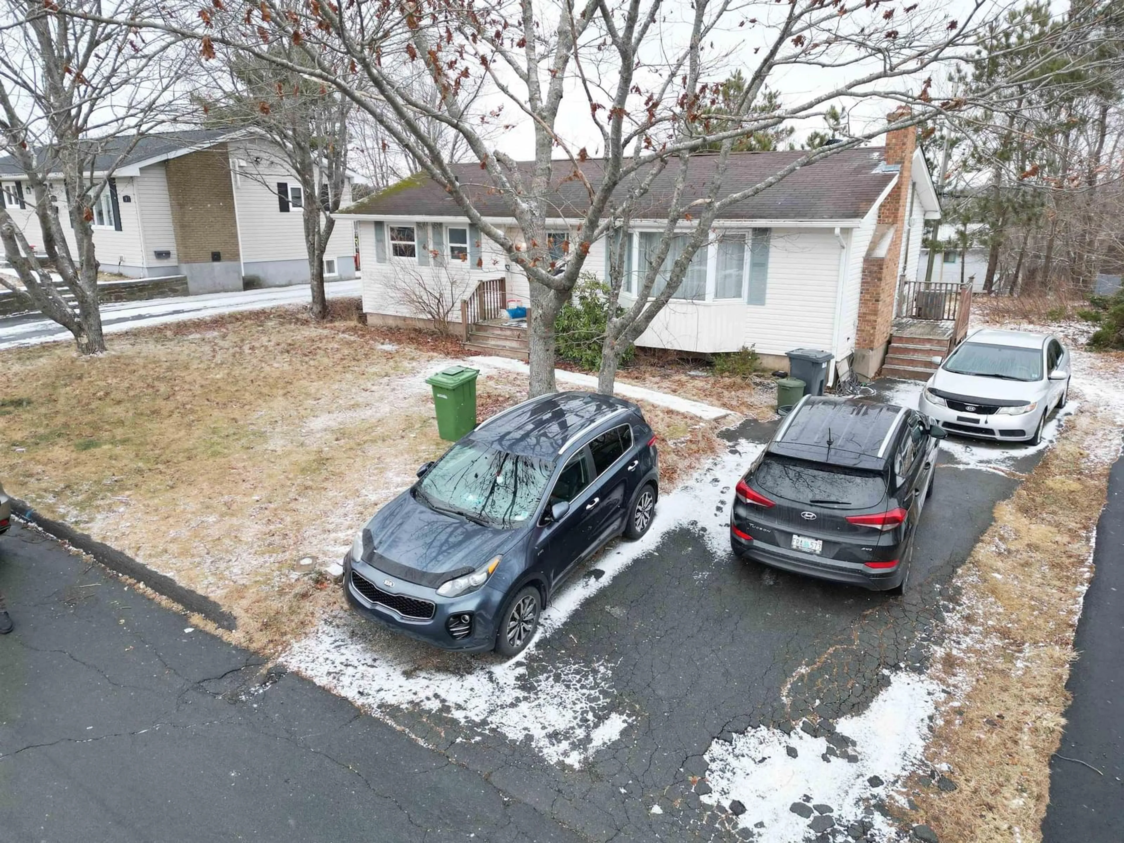 A pic from outside/outdoor area/front of a property/back of a property/a pic from drone, street for 7 Haviland St, Lower Sackville Nova Scotia B4C 1Y8