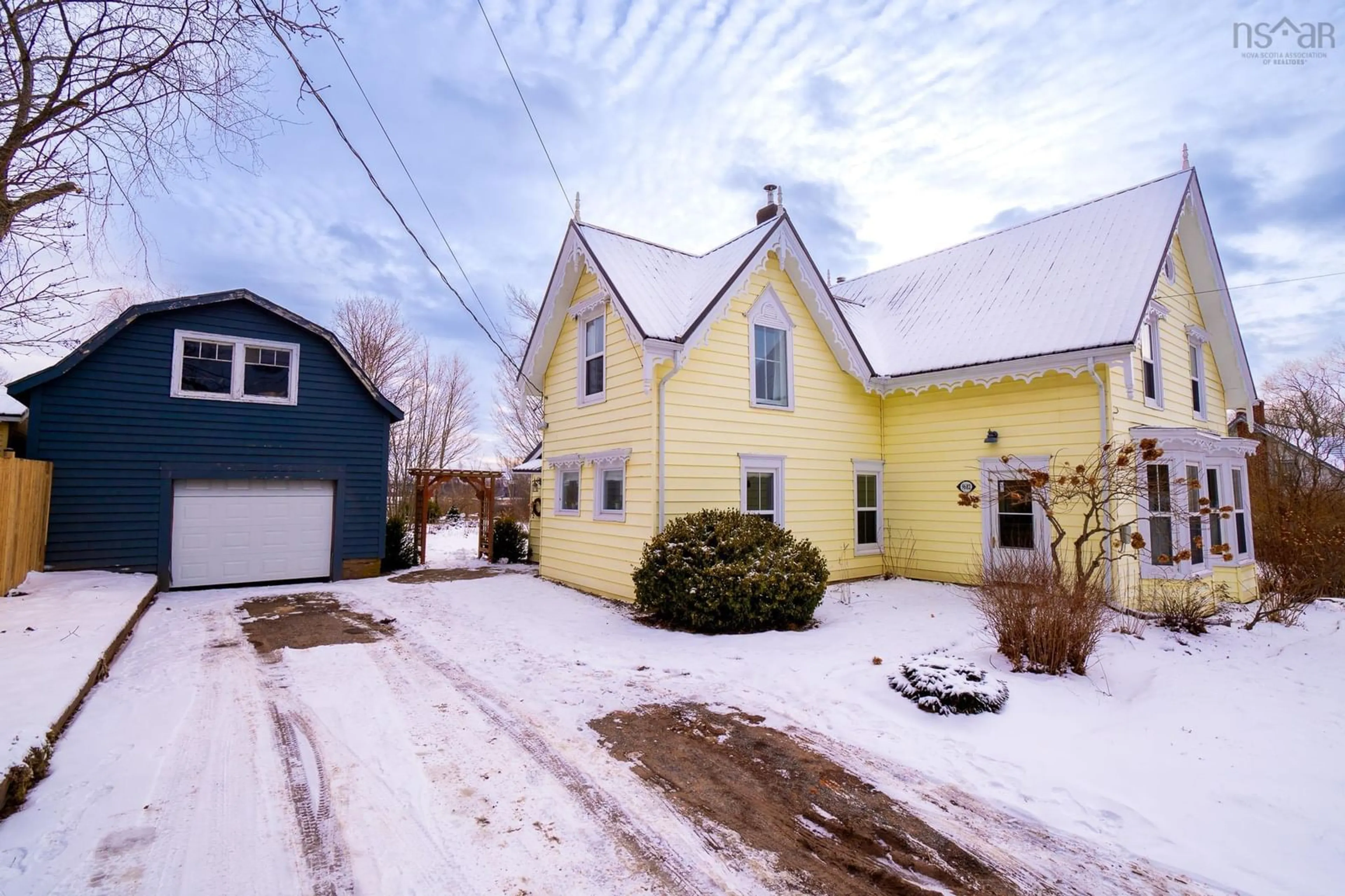 A pic from outside/outdoor area/front of a property/back of a property/a pic from drone, street for 9682 221 Hwy, Canning Nova Scotia B0P 1H0