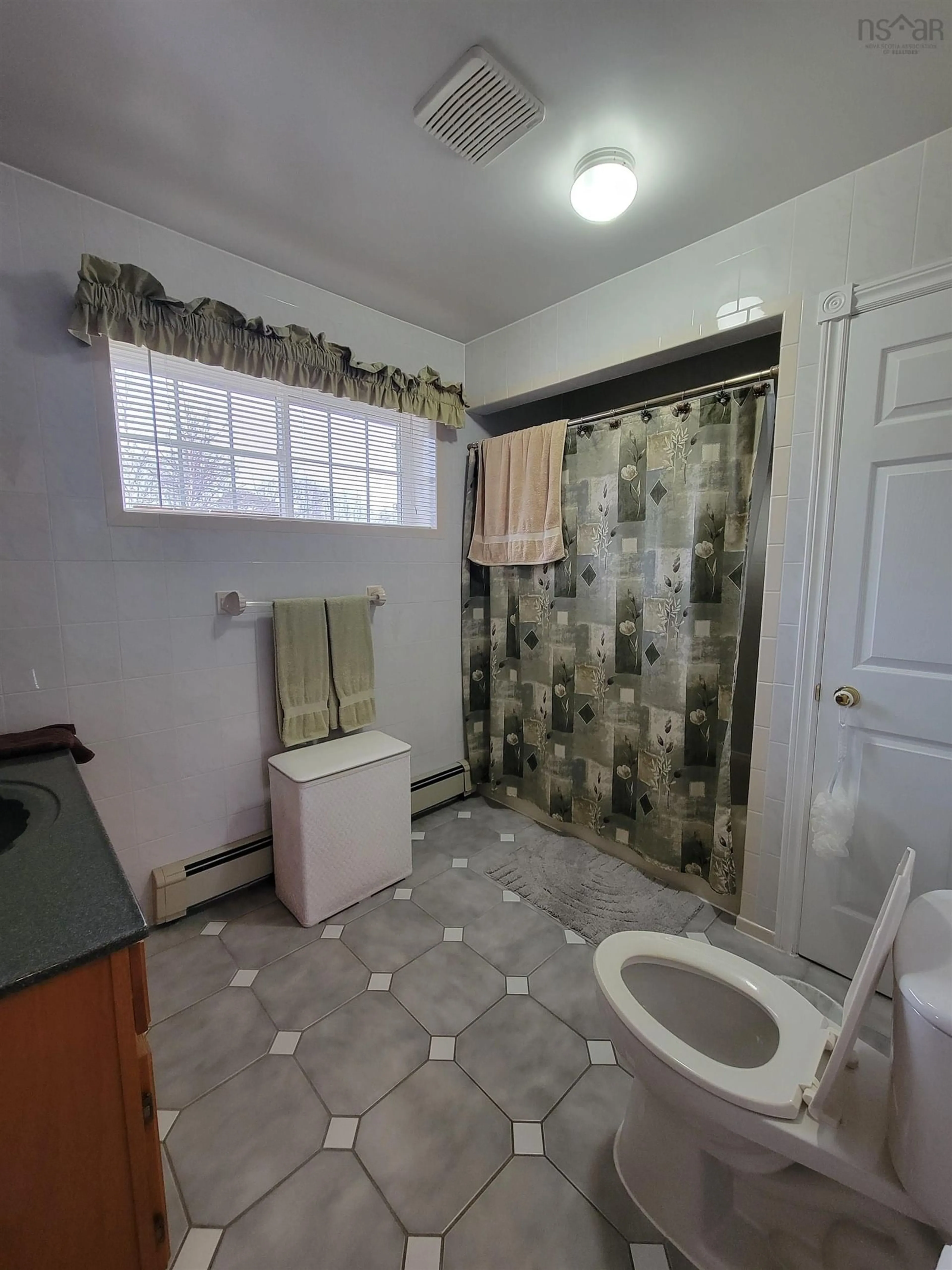 Standard bathroom, unknown for 653 Coxheath Rd, Coxheath Nova Scotia B1L 1B5