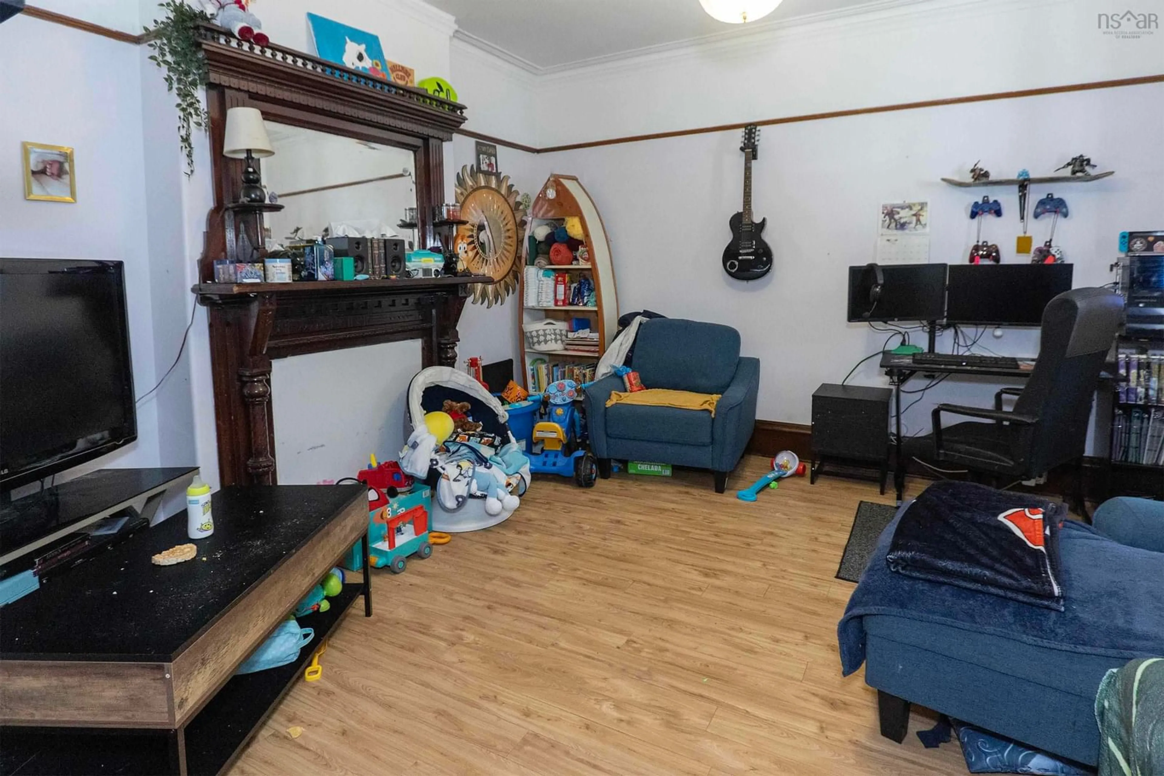 A pic of a room for 11 Robie St, Amherst Nova Scotia B4H 3K3