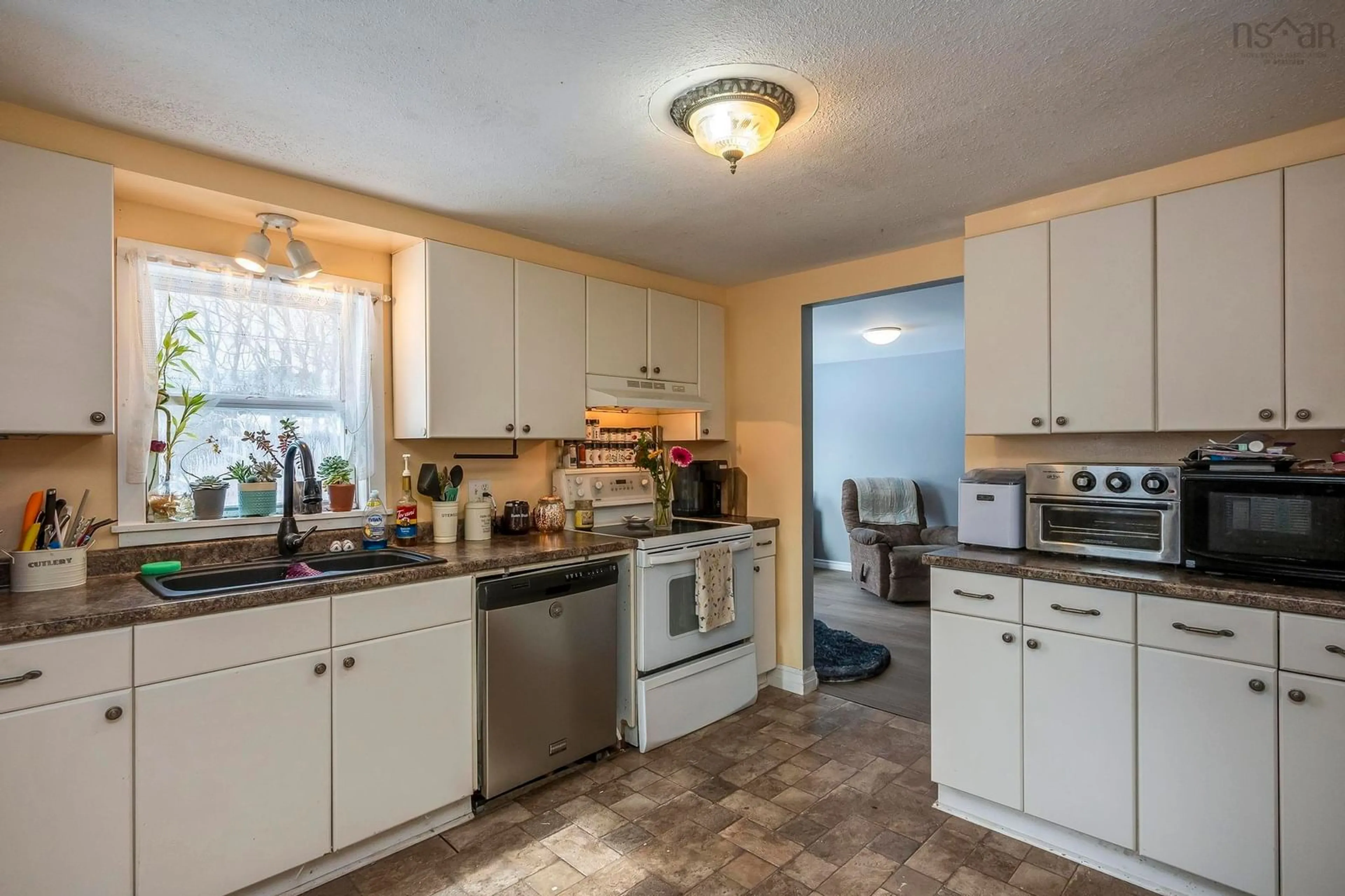 Standard kitchen, ceramic/tile floor for 9402 Highway 10, Nictaux Nova Scotia B0S 1P0