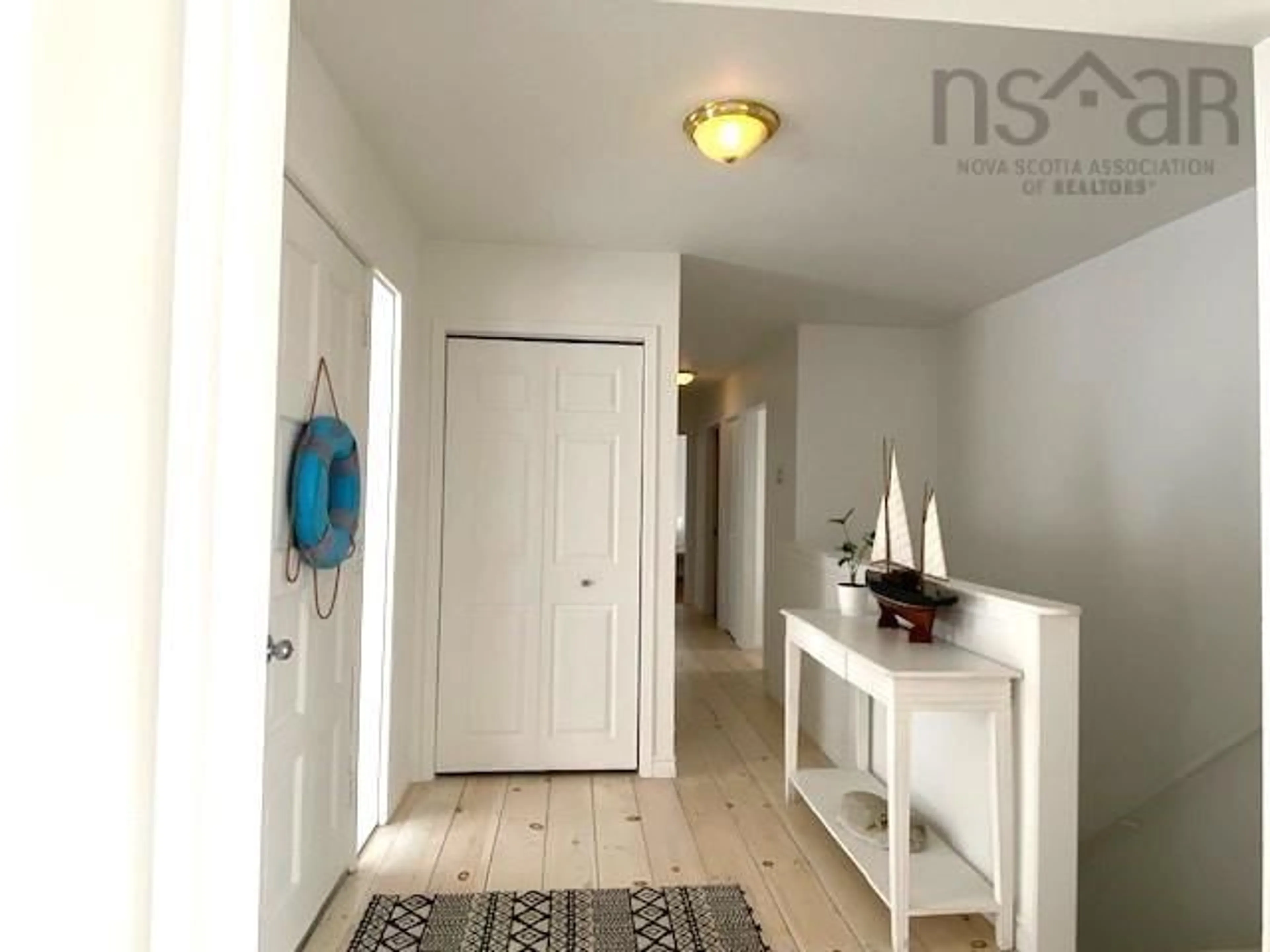 Indoor entryway for 264 Brighton Rd, Lockeport Nova Scotia B0T 1L0