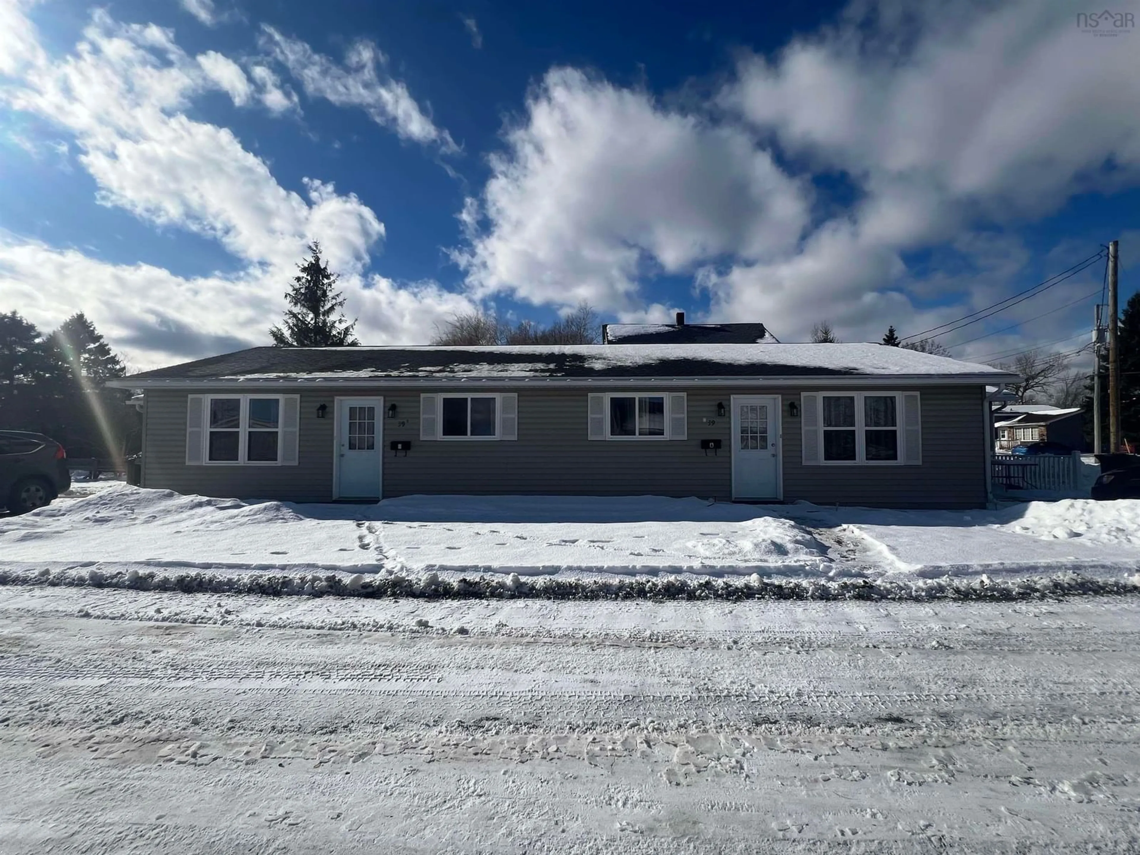 Home with vinyl exterior material, unknown for 39 Emmanuel St, Stellarton Nova Scotia B0K 1S0