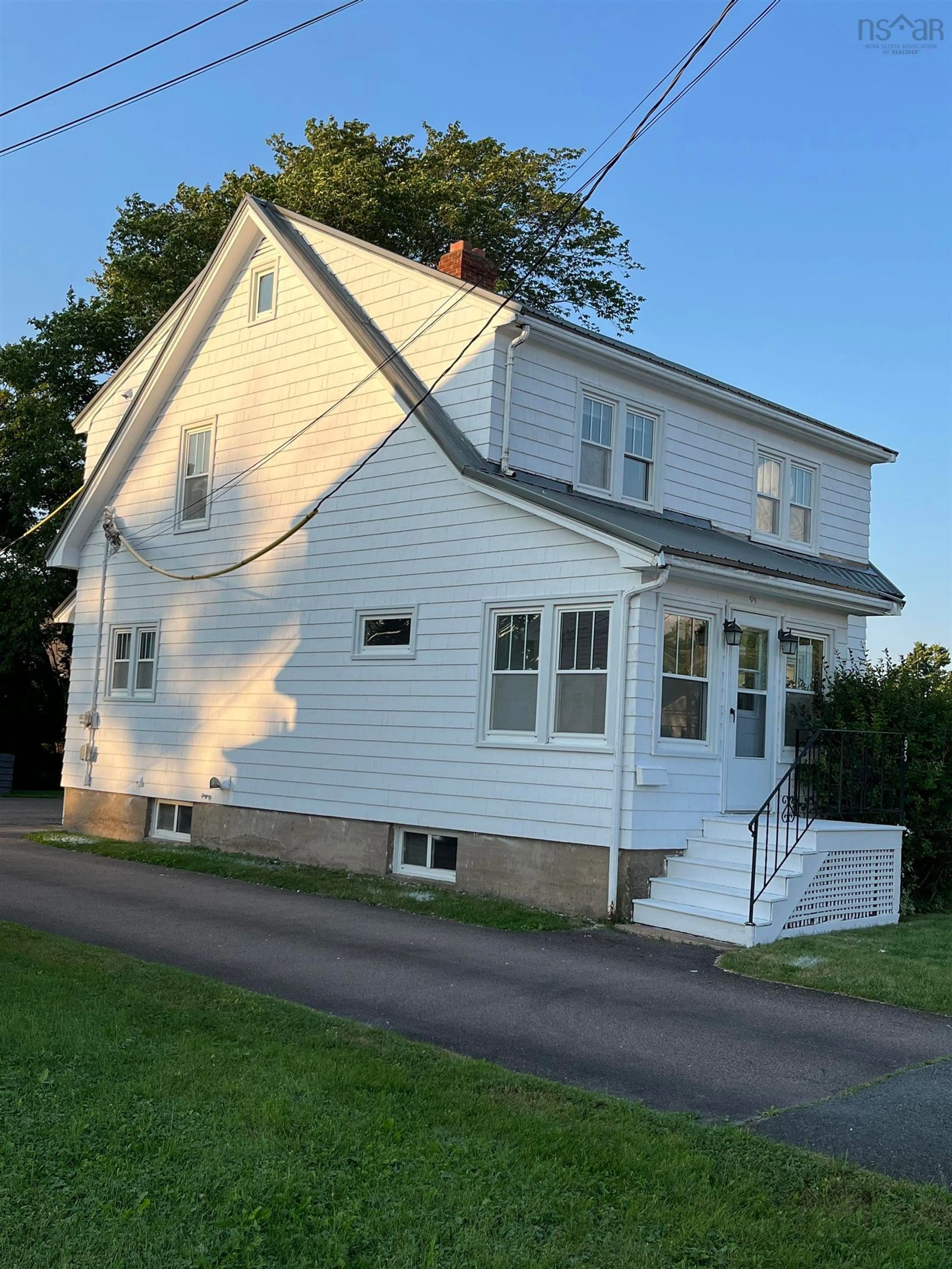 Home with vinyl exterior material, street for 95 Pictou Rd, Bible Hill Nova Scotia B2N 2S2