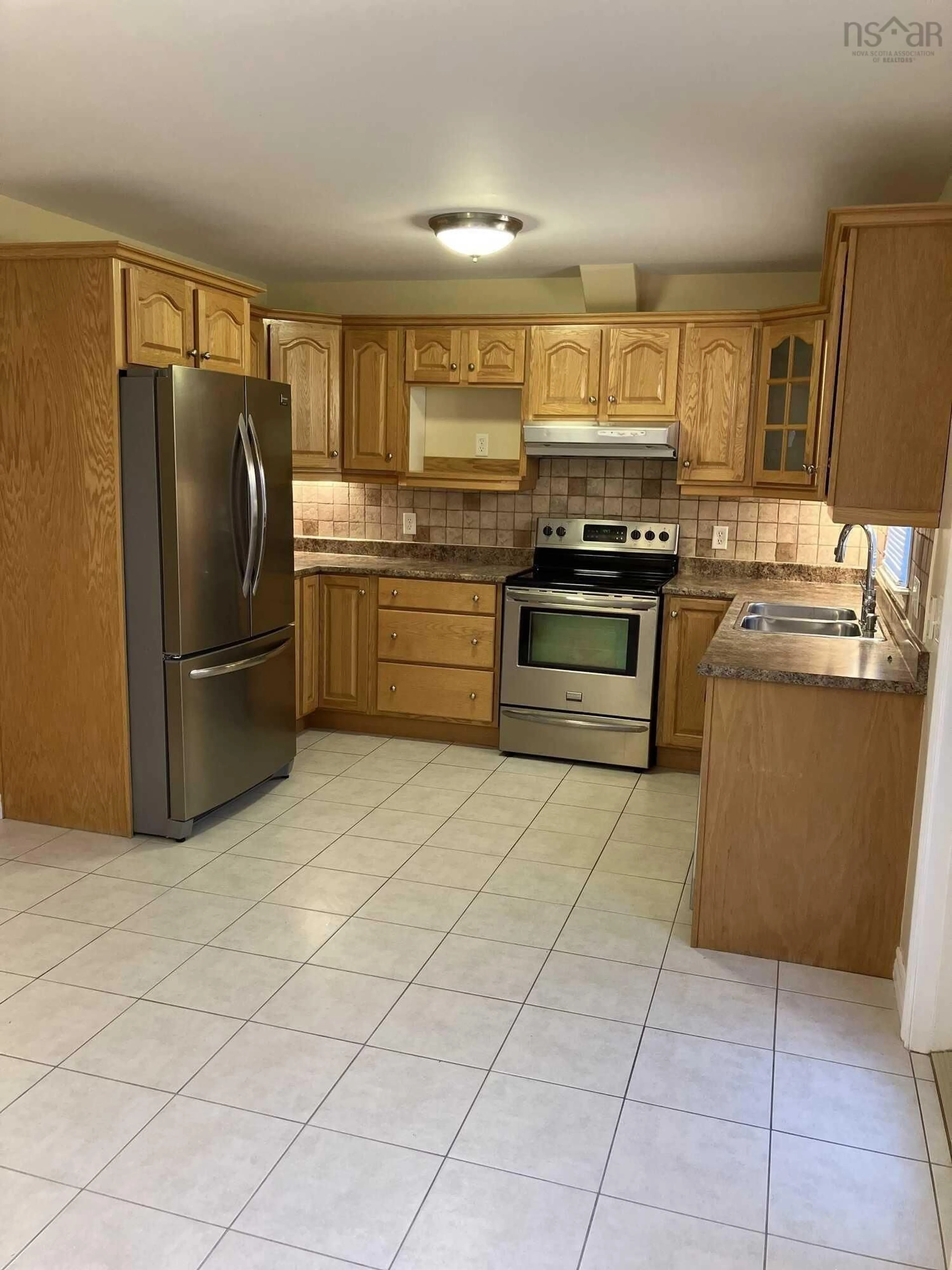 Standard kitchen, ceramic/tile floor for 15 Woodhaven Close, Dartmouth Nova Scotia B2W 6P9