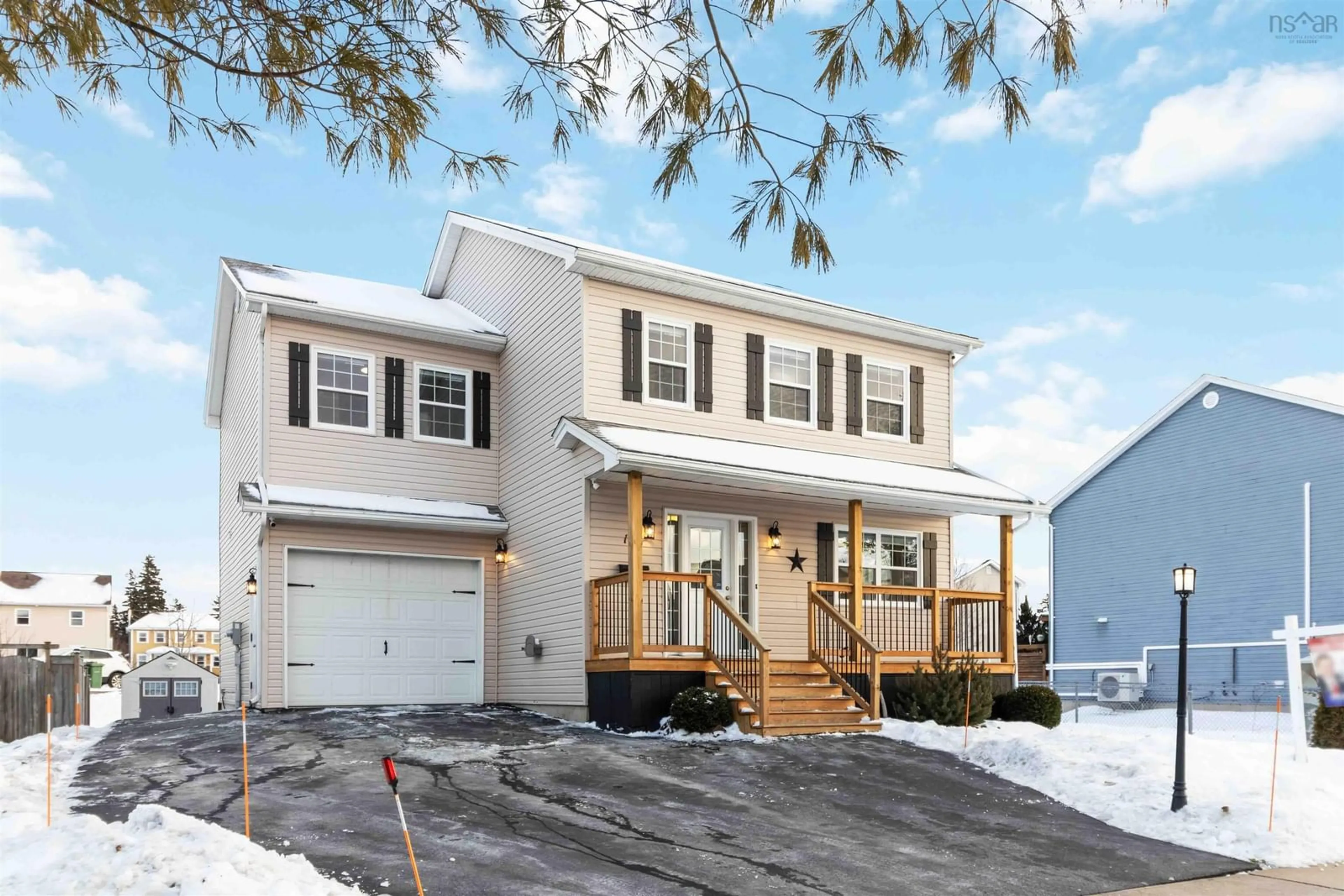 Home with vinyl exterior material, street for 198 Stanfield Ave, Dartmouth Nova Scotia B2X 0A2