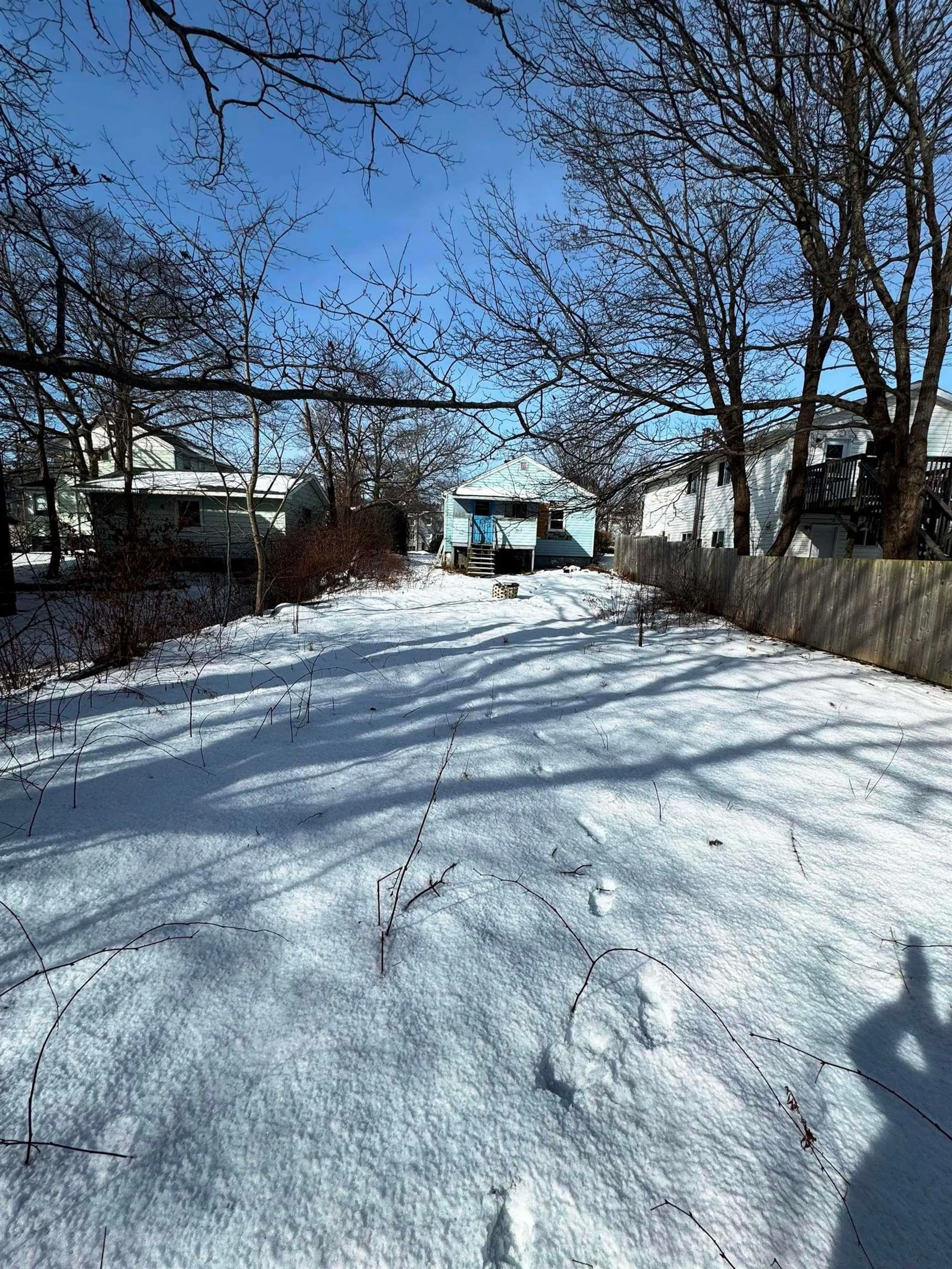 A pic from outside/outdoor area/front of a property/back of a property/a pic from drone, street for 60 Courtney Rd, Dartmouth Nova Scotia B3A 4C2