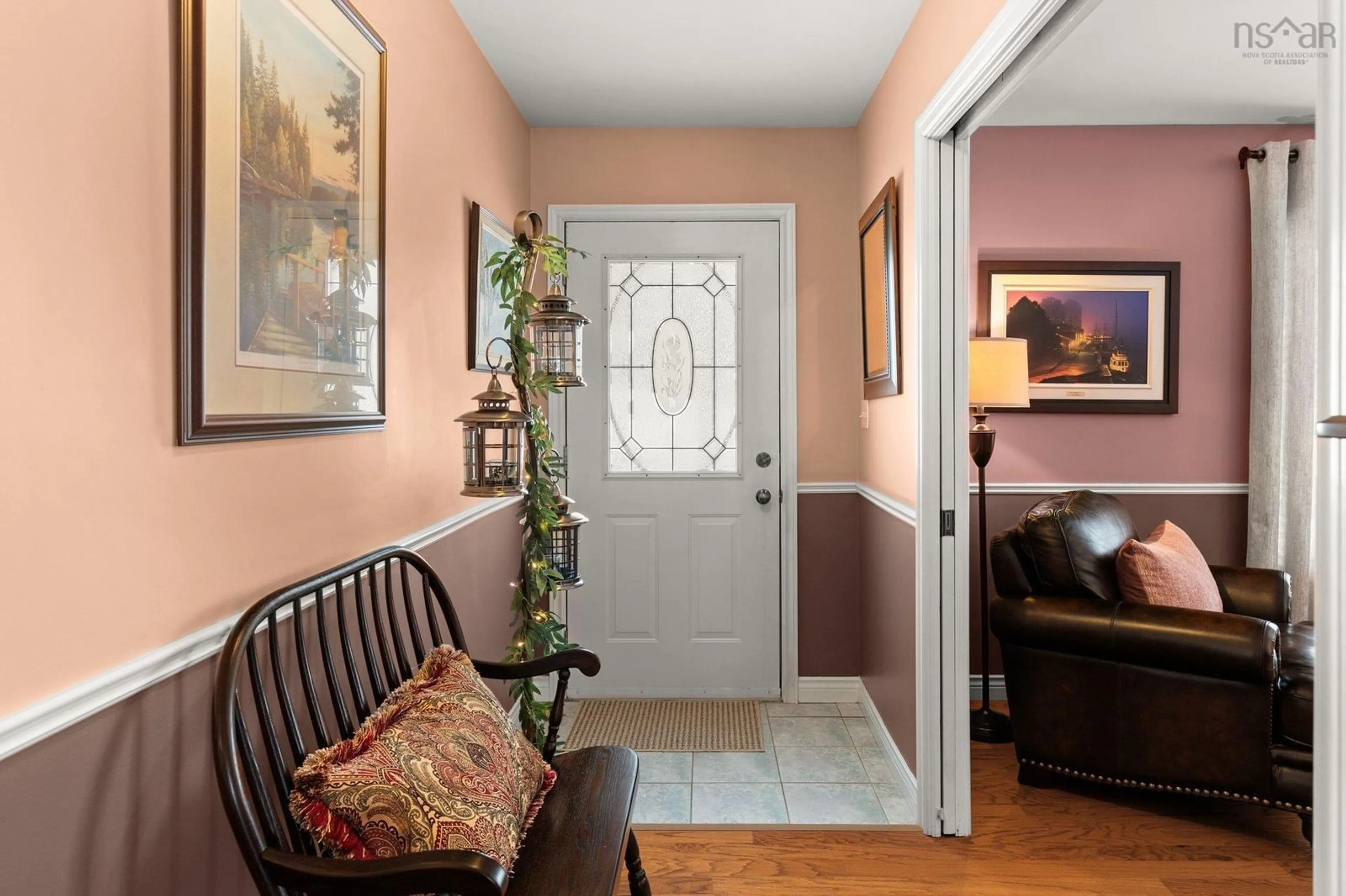 Indoor entryway for 23 Delaney Dr, Beaver Bank Nova Scotia B4G 1E4