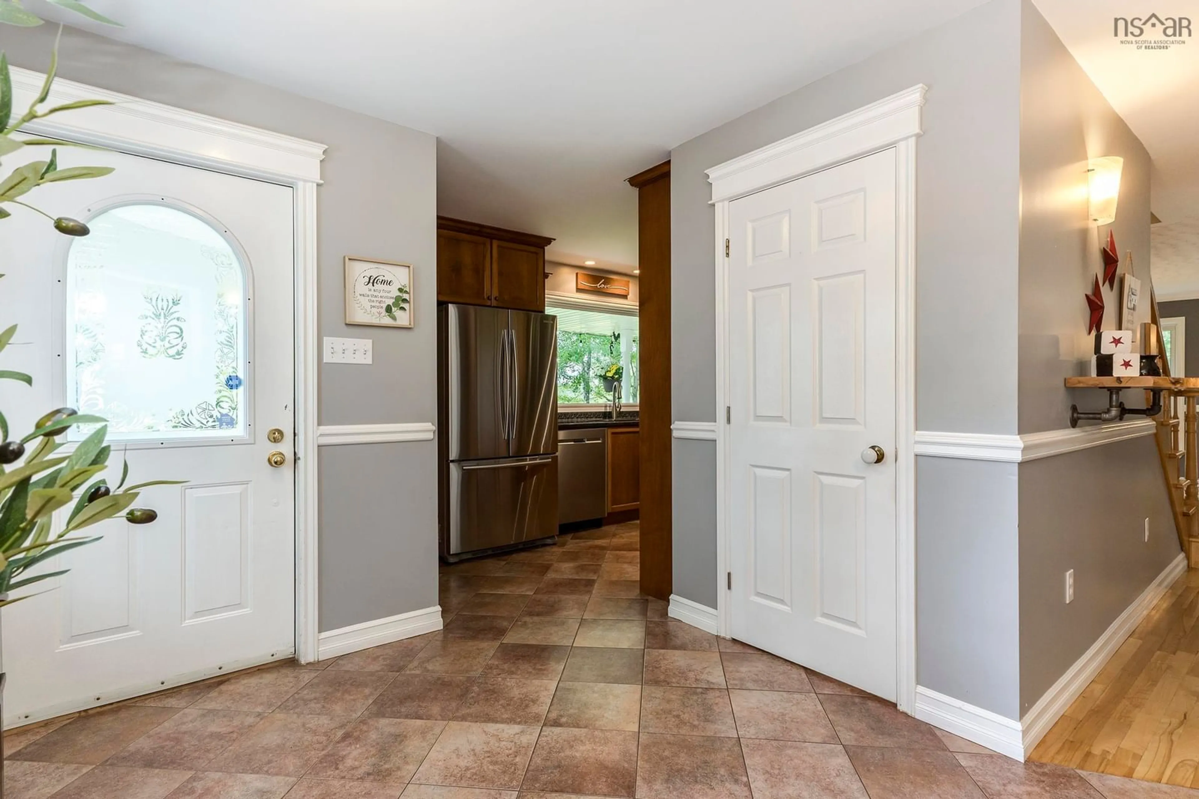 Indoor entryway for 34 Horne Settlement Rd, Enfield Nova Scotia B2T 1A7