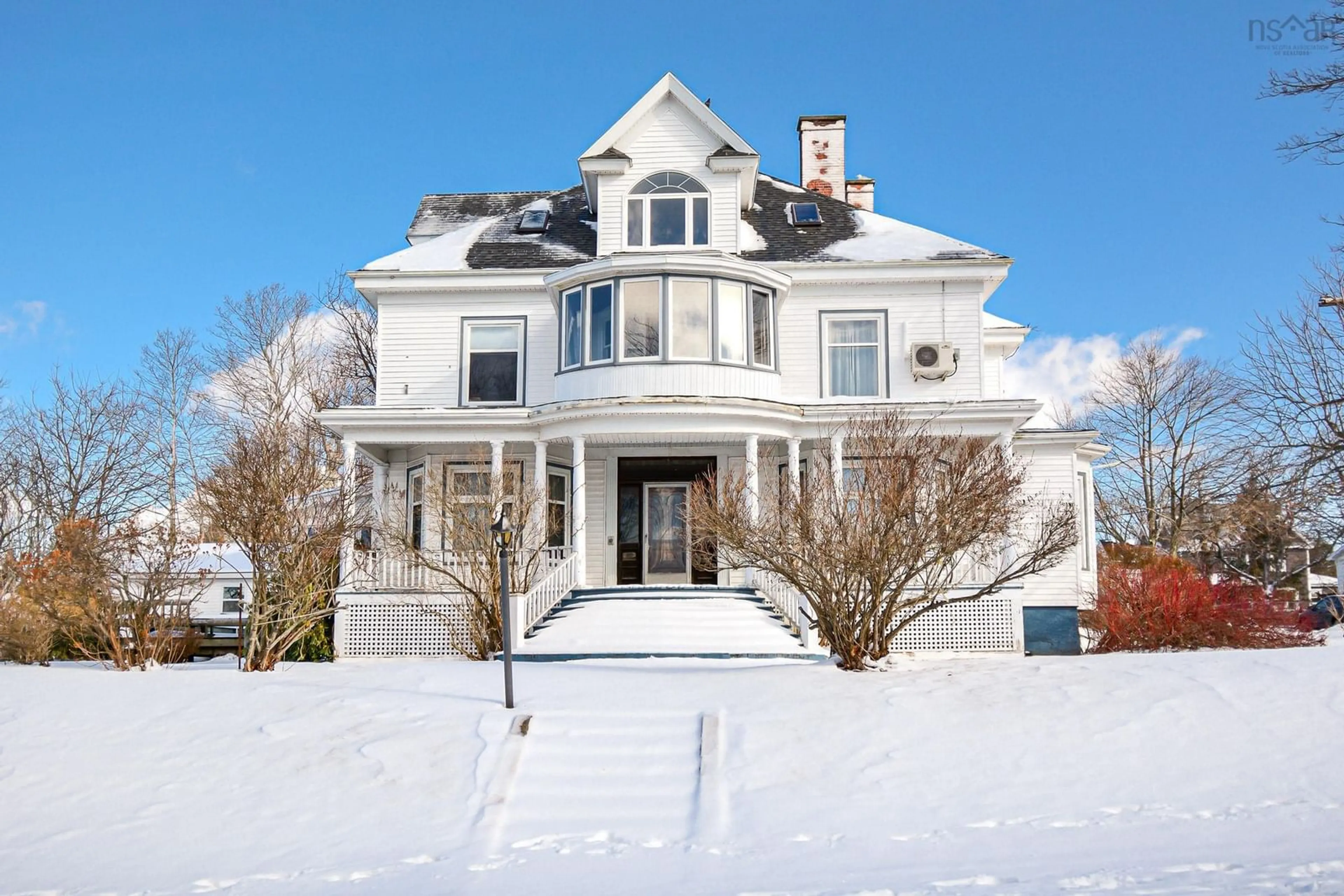 Home with vinyl exterior material, street for 135 High St, Sydney Nova Scotia B1P 2K1