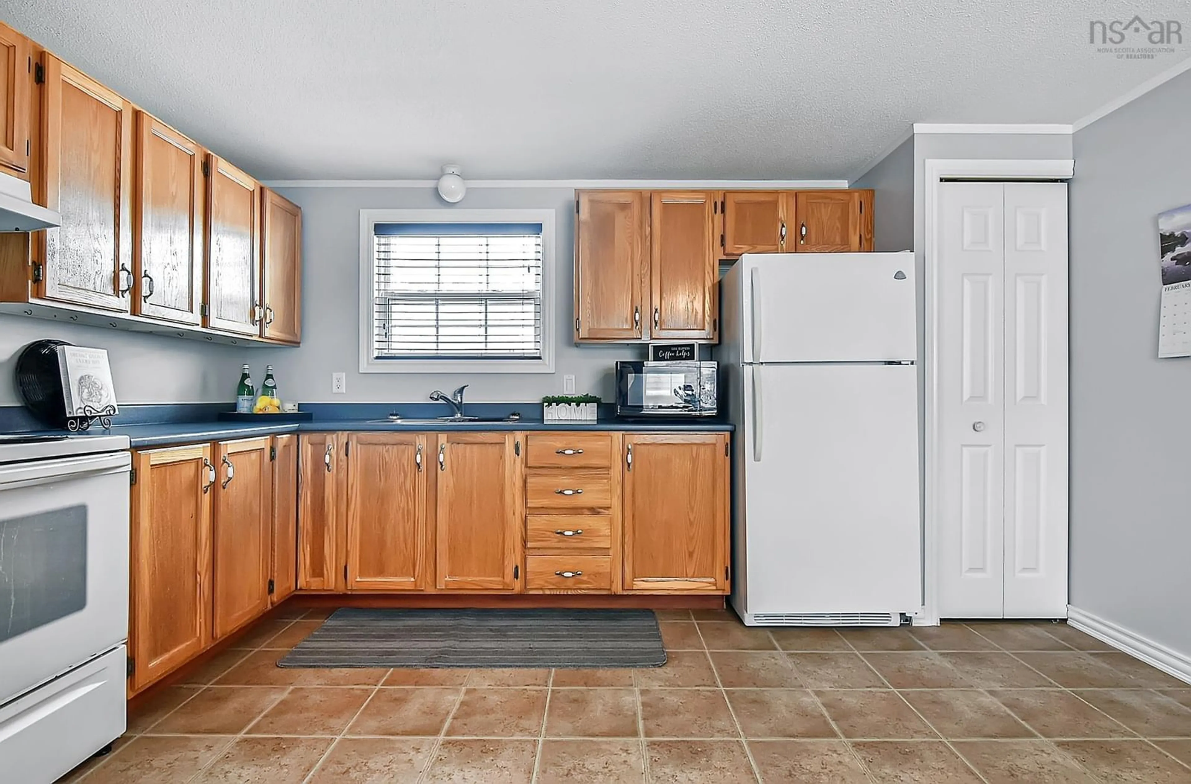 Standard kitchen, ceramic/tile floor for 26 Bonnie Brae, Dartmouth Nova Scotia B2W 1E4