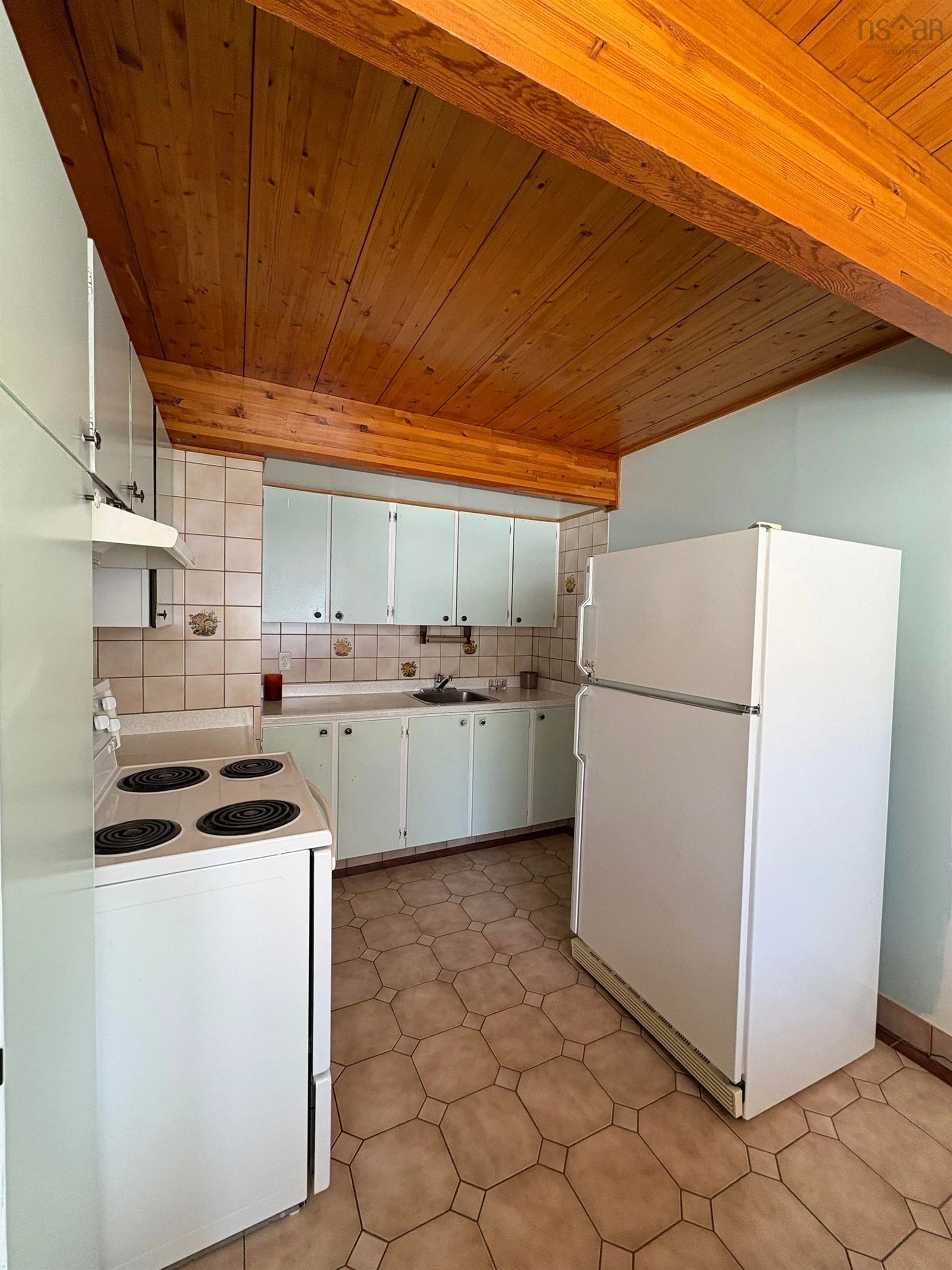 Standard kitchen, unknown for 91 Bromley Road, Cowie Hill Nova Scotia B3P 2L6