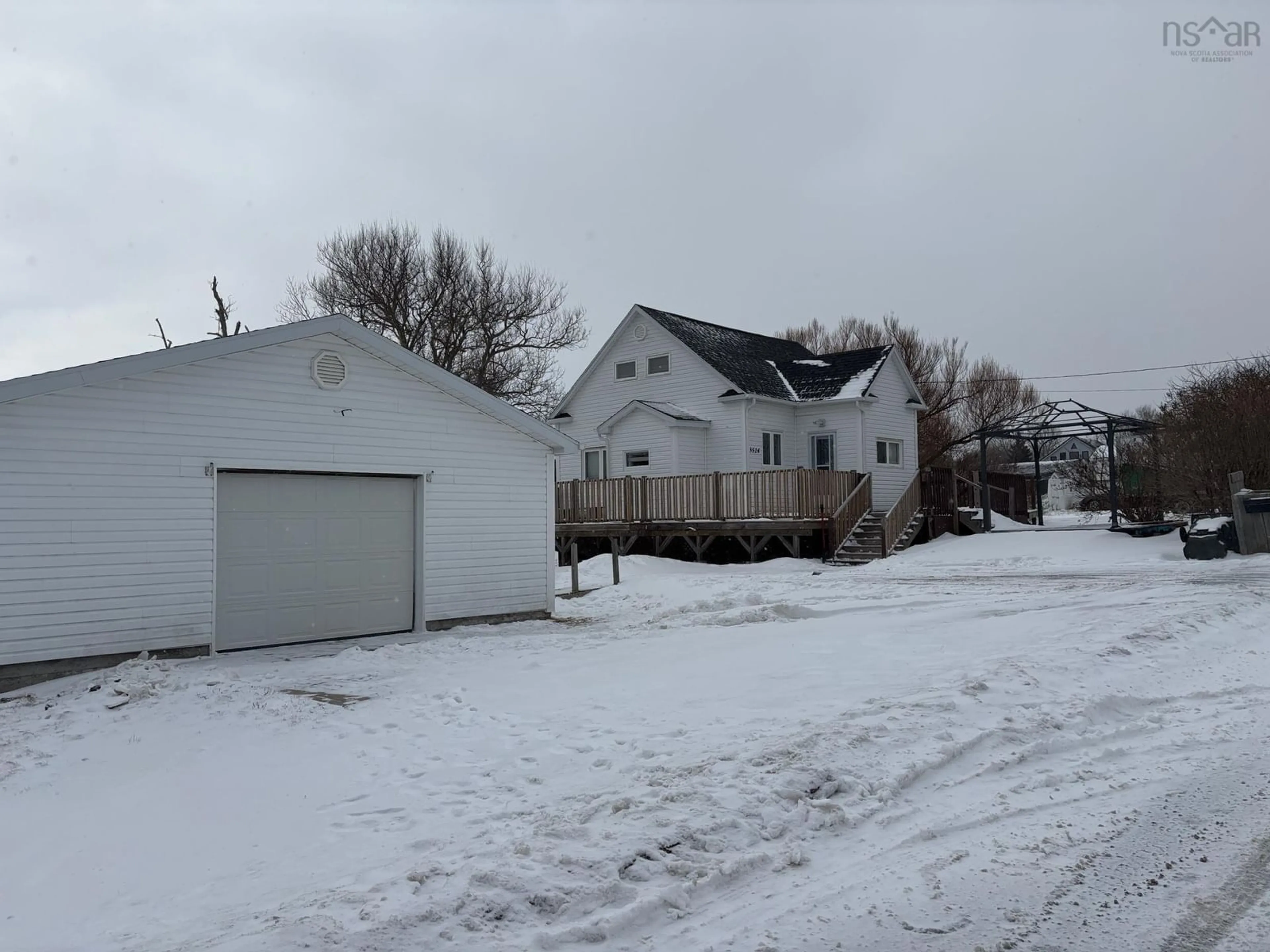 A pic from outside/outdoor area/front of a property/back of a property/a pic from drone, street for 3524 Bay Ave, New Waterford Nova Scotia B1H 2P3