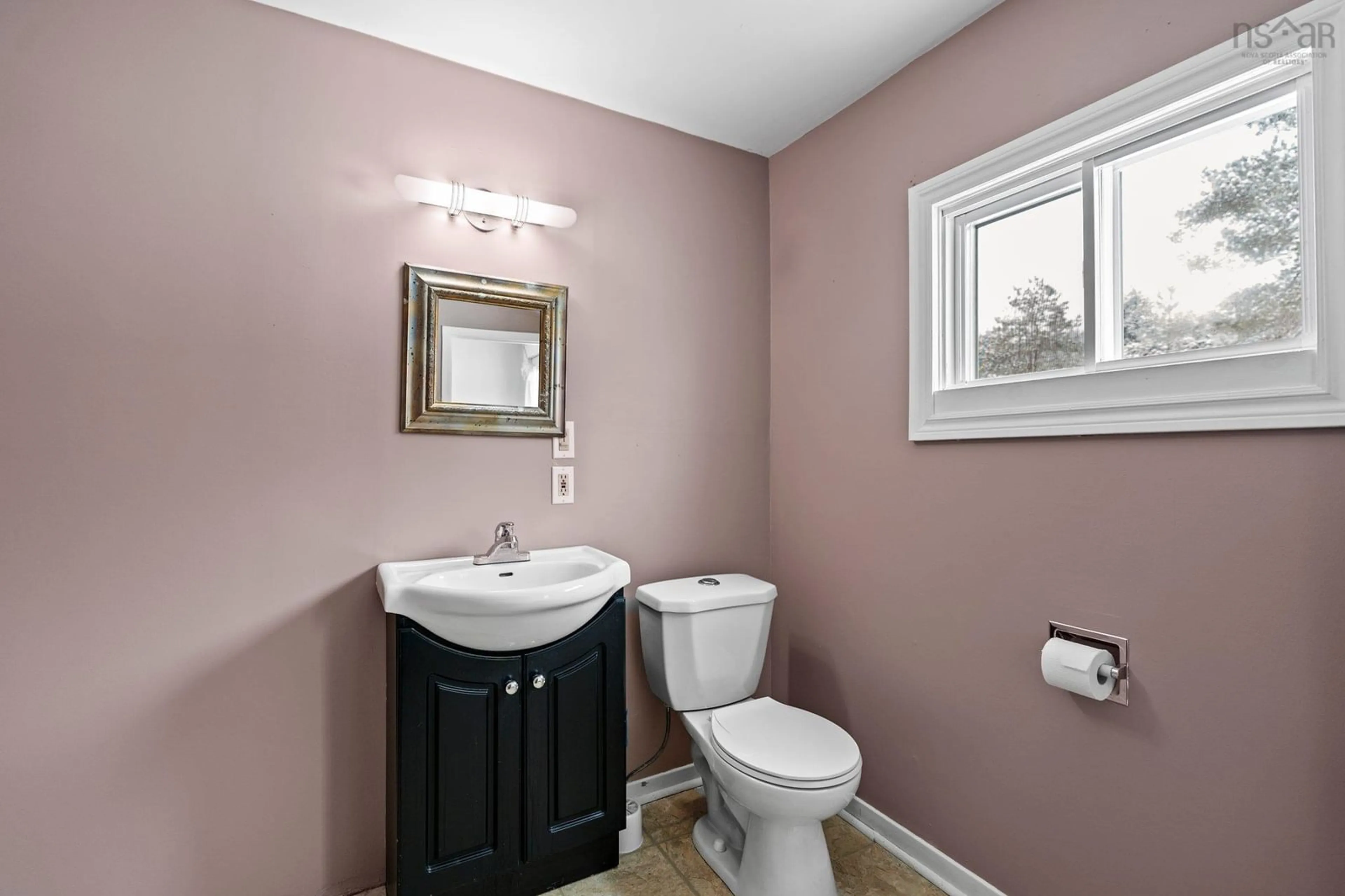 Standard bathroom, ceramic/tile floor for 9559 Highway 7, Head Of Jeddore Nova Scotia B0J 1P0