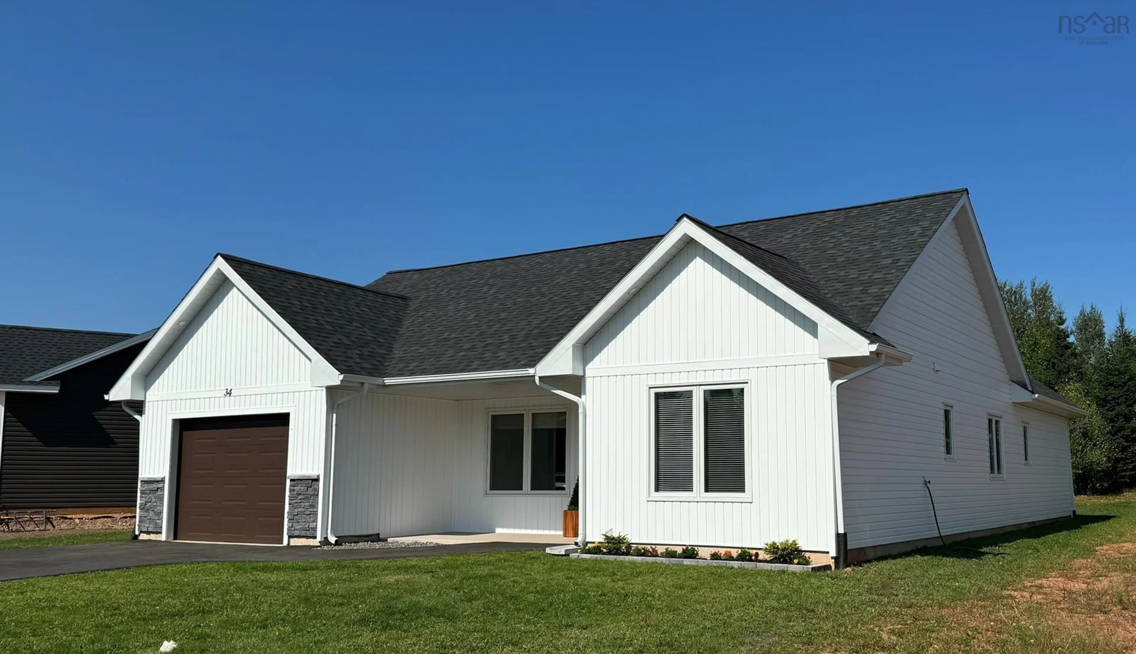 Home with vinyl exterior material, building for 34 Oxford Crt, Valley Nova Scotia B6L 0C1