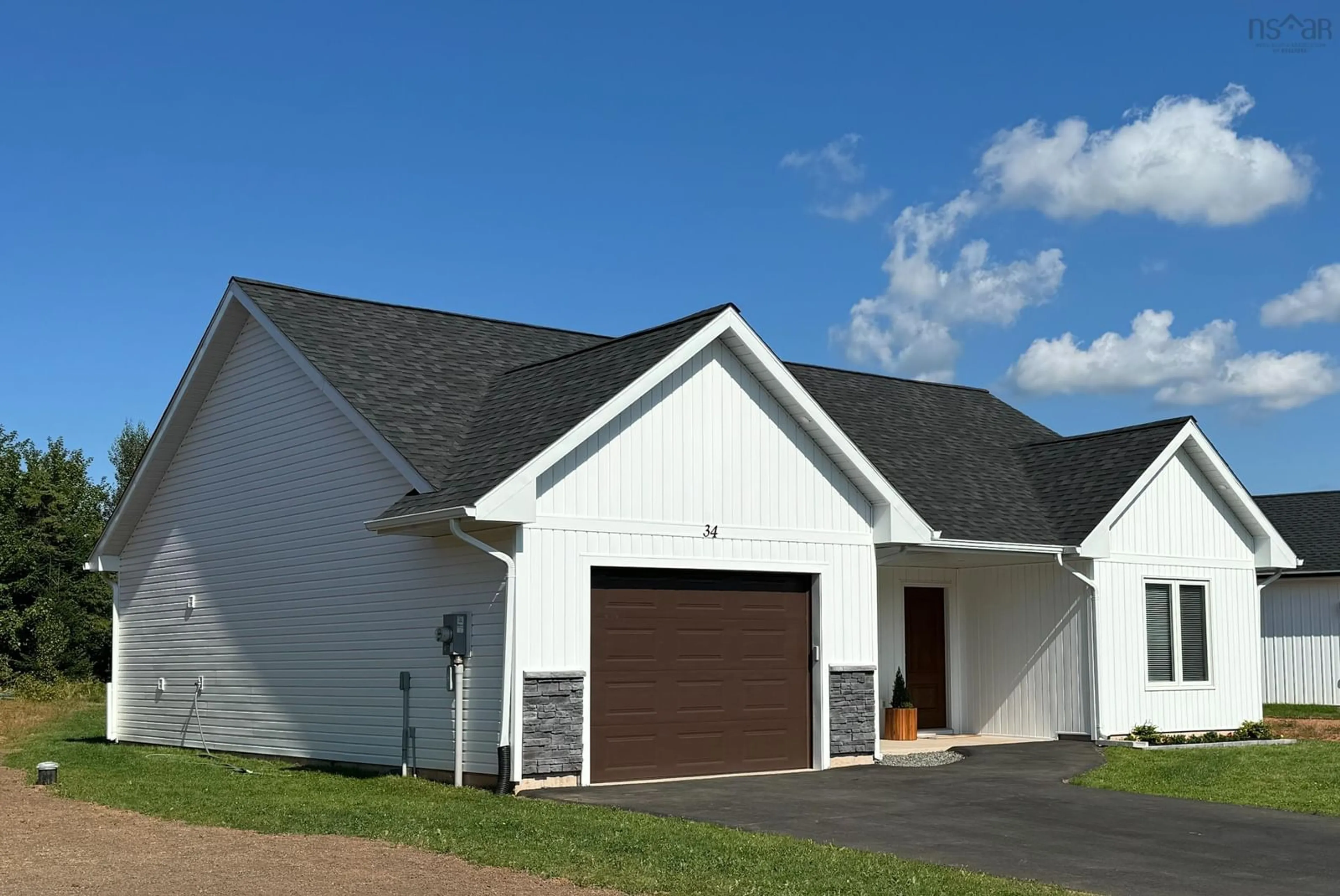 Home with vinyl exterior material, building for 34 Oxford Crt, Valley Nova Scotia B6L 0C1