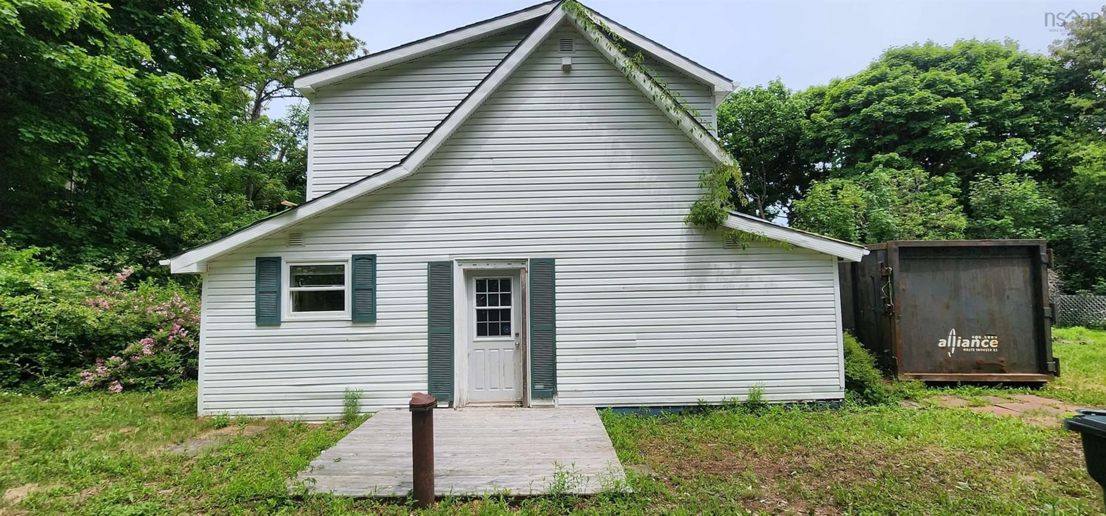 Home with vinyl exterior material, building for 25 Jaggers Lane, Smiths Cove Nova Scotia B0S 1S0