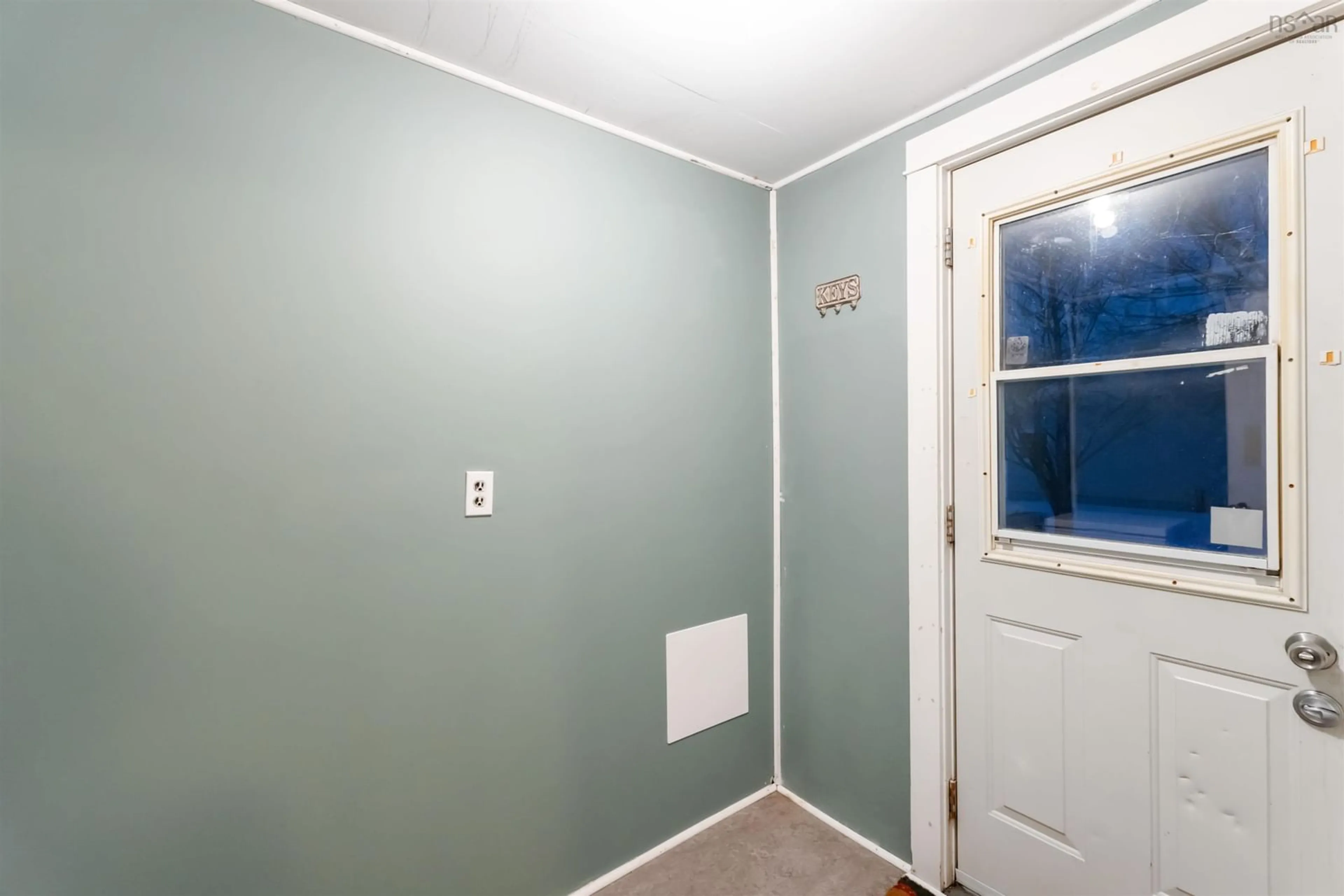 A pic of a room for 306 Commercial St, Middleton Nova Scotia B0S 1P0