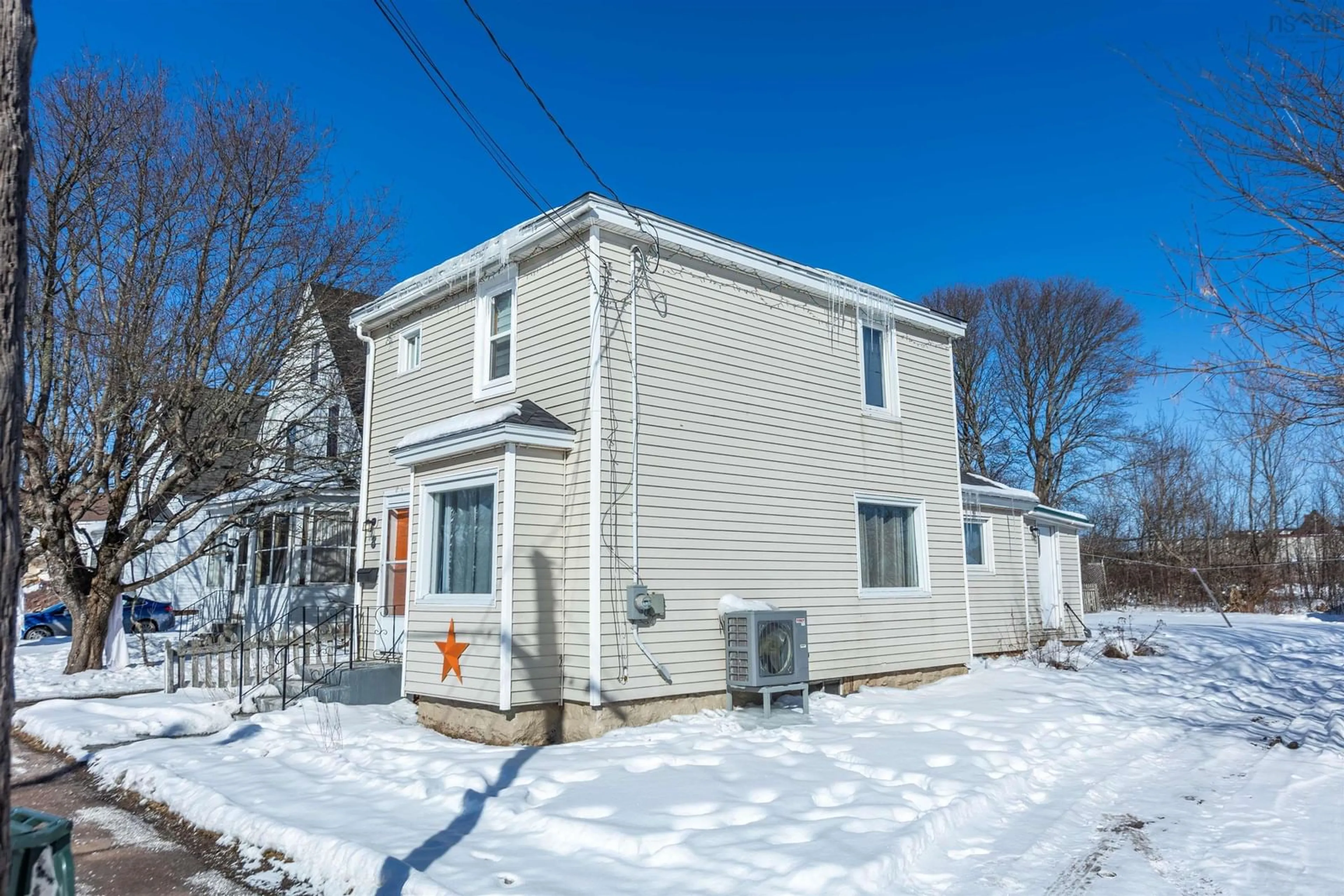 A pic from outside/outdoor area/front of a property/back of a property/a pic from drone, street for 8 Lusby St, Amherst Nova Scotia B4H 2S3