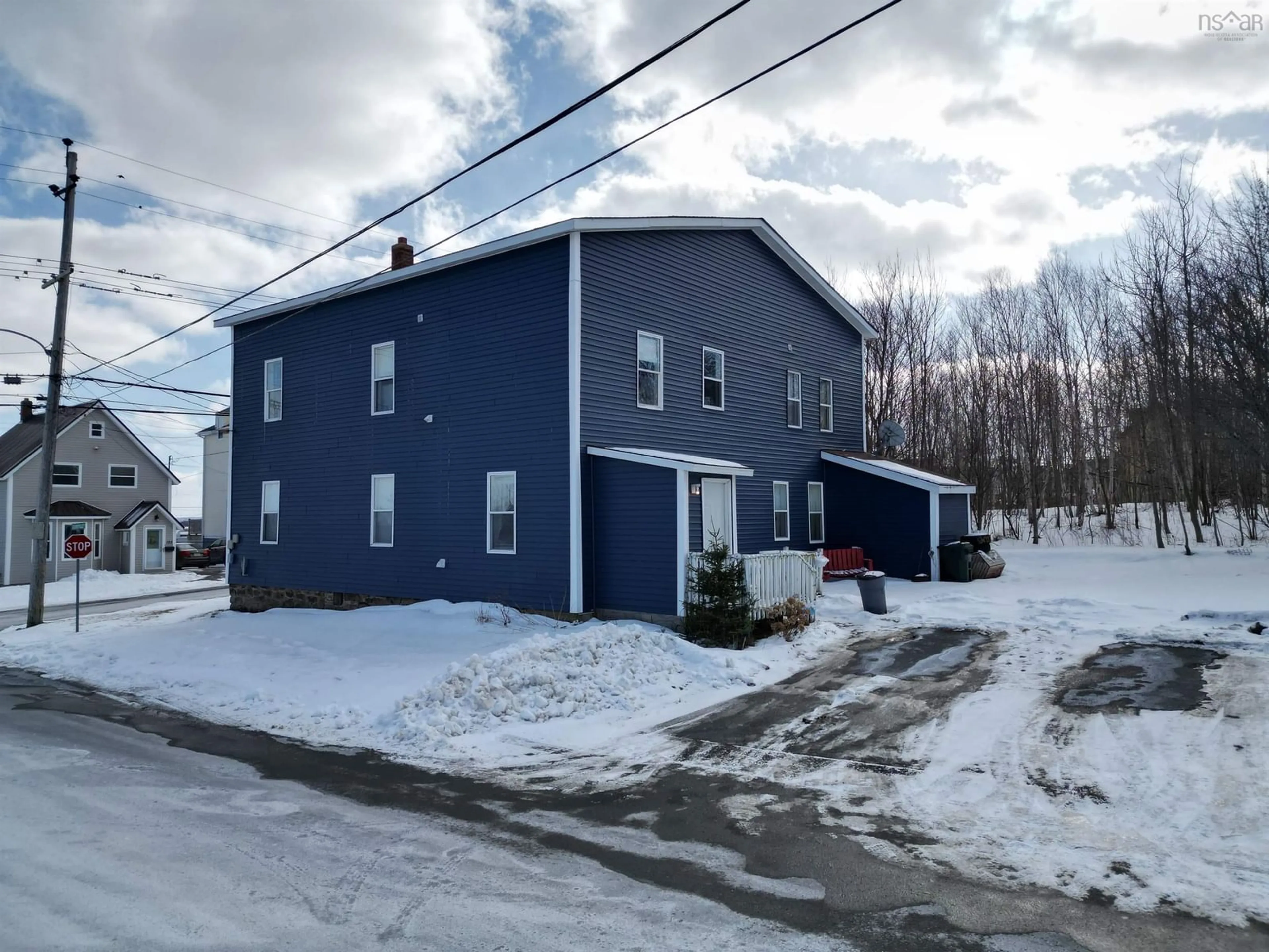 A pic from outside/outdoor area/front of a property/back of a property/a pic from drone, building for 120 Pierce Street, North Sydney Nova Scotia B2A 1P3