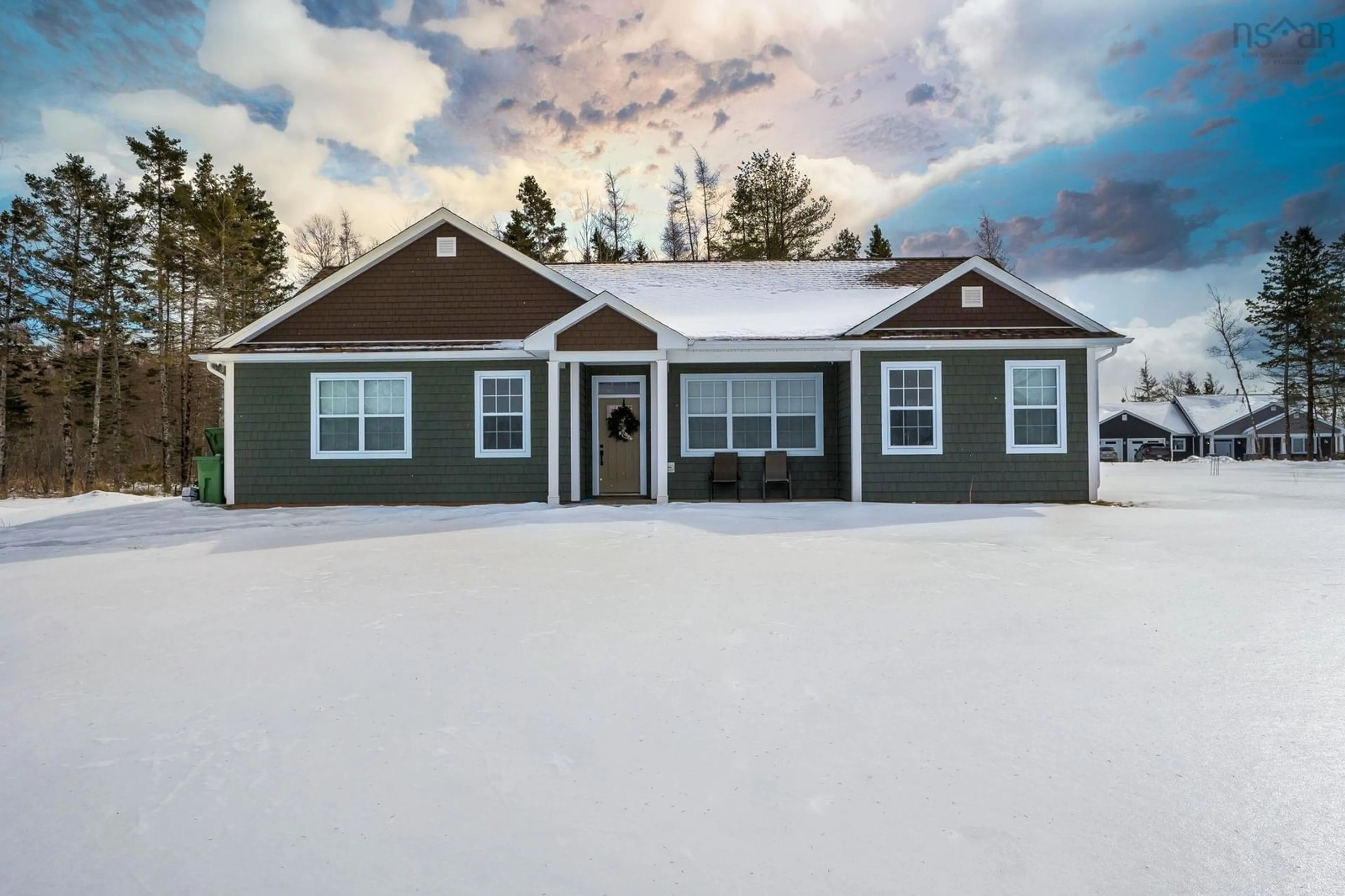 Home with vinyl exterior material, unknown for 122 Murphy's Rd, Wyses Corner Nova Scotia B0N 1Y0