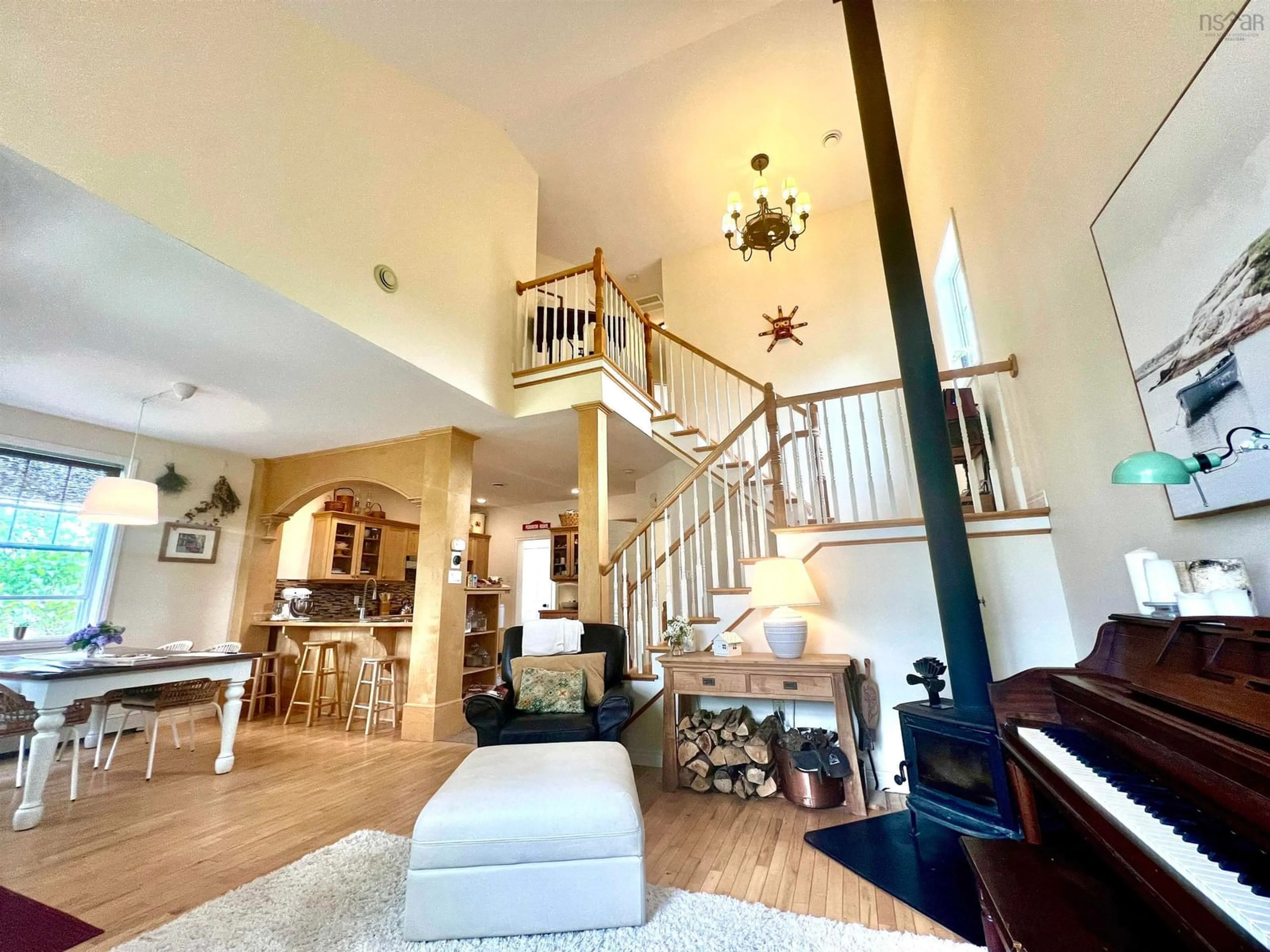 Indoor foyer for 23 Holmes Hill Rd, Hantsport Nova Scotia B0P 1P0