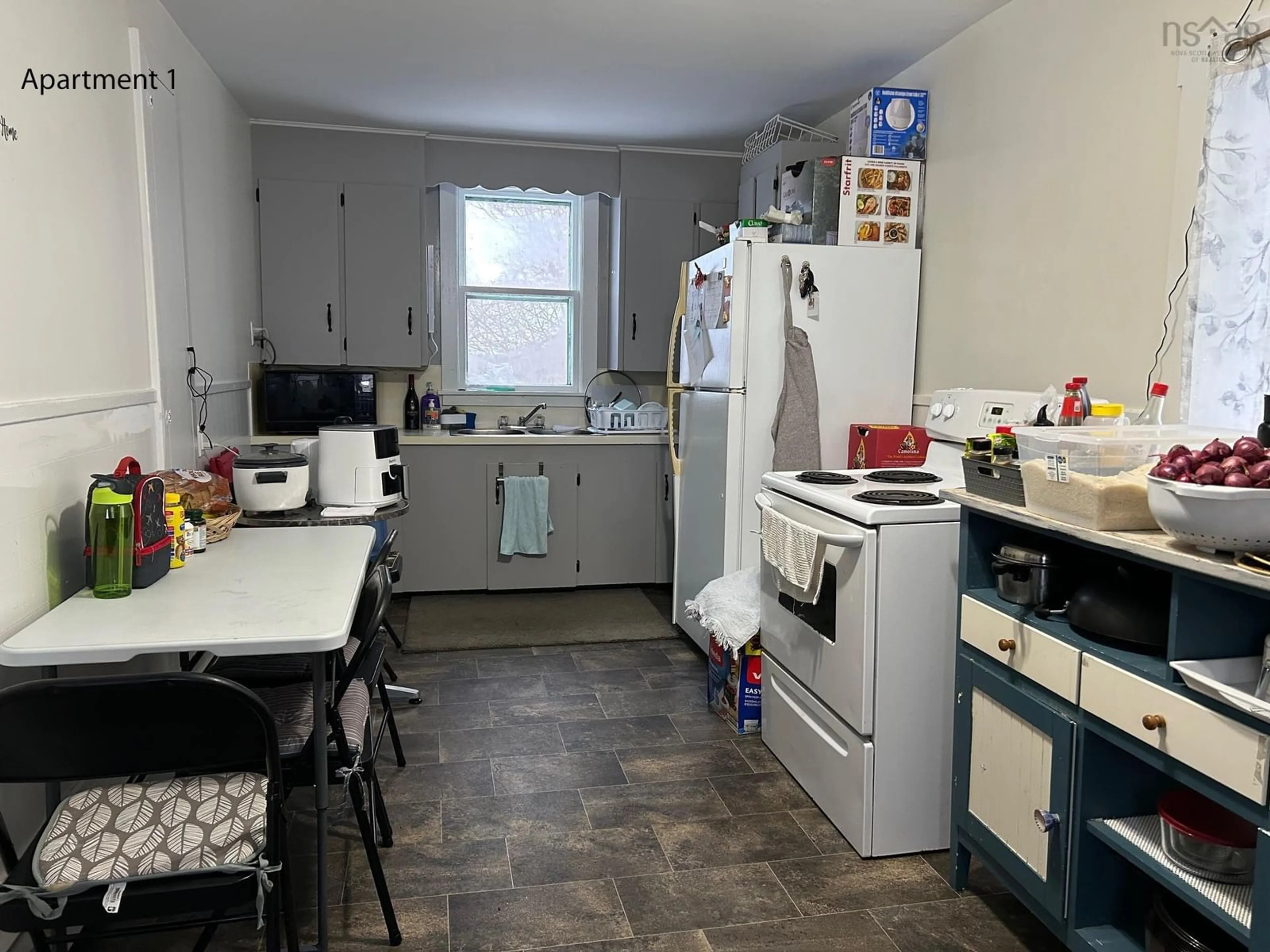 Standard kitchen, unknown for 205 Lawrence St, Lunenburg Nova Scotia B0J 1C0