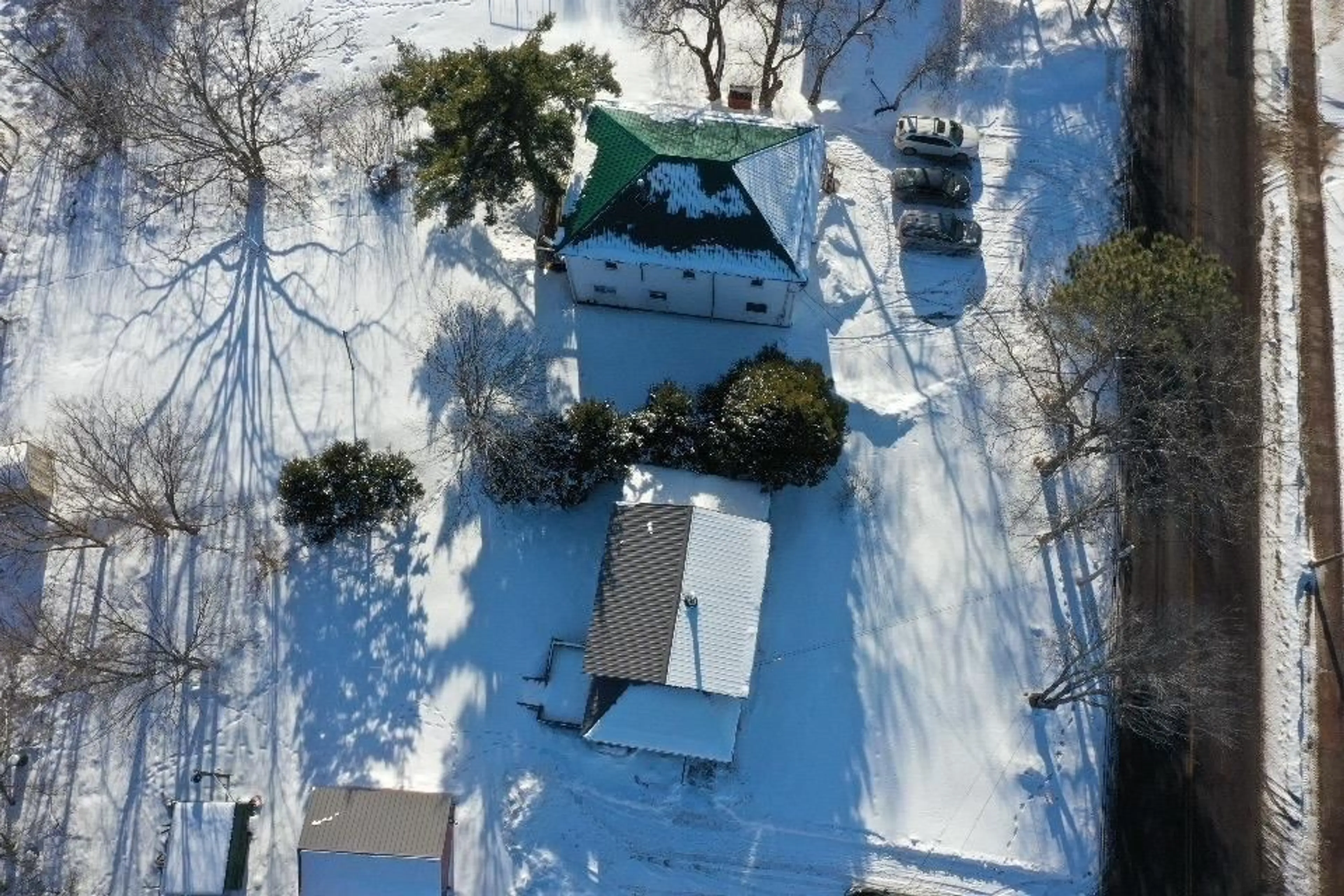 A pic from outside/outdoor area/front of a property/back of a property/a pic from drone, city buildings view from balcony for 404 Lower Main St, Oxford Nova Scotia B0M 1P0