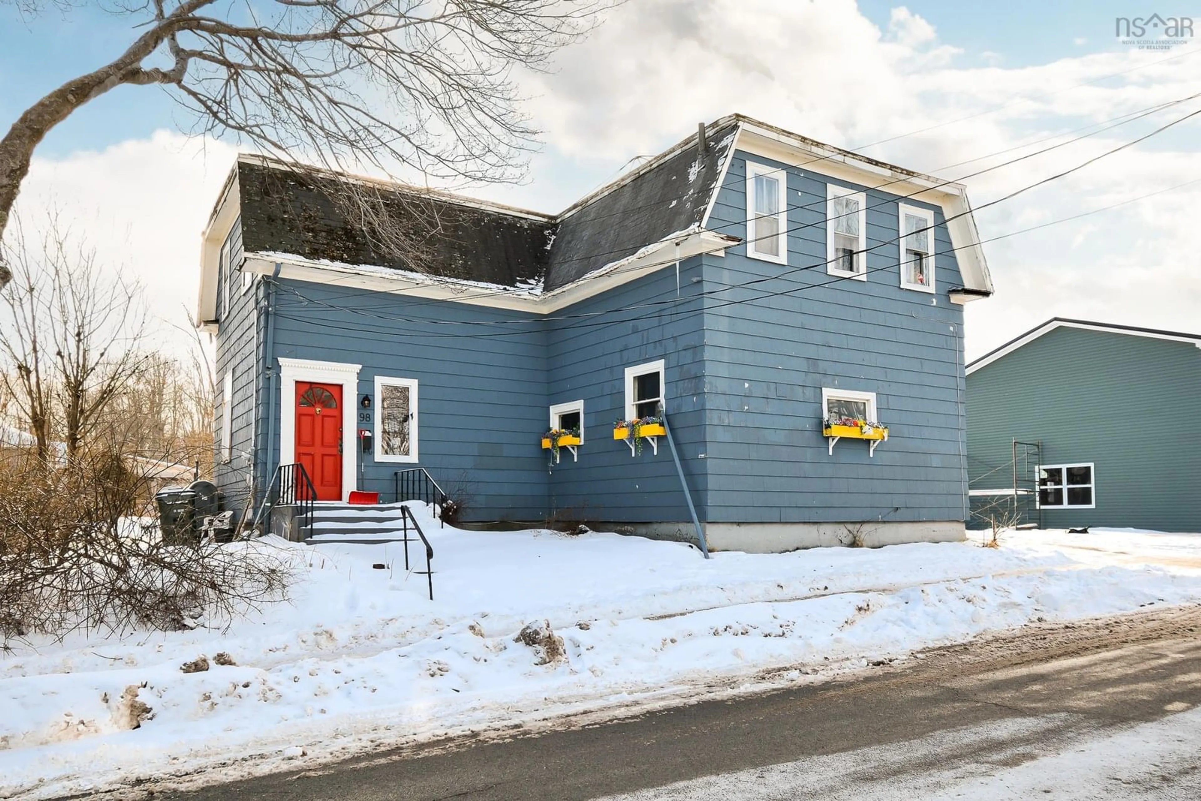 Home with vinyl exterior material, street for 98 Center St, Sydney Nova Scotia B1P 2H2