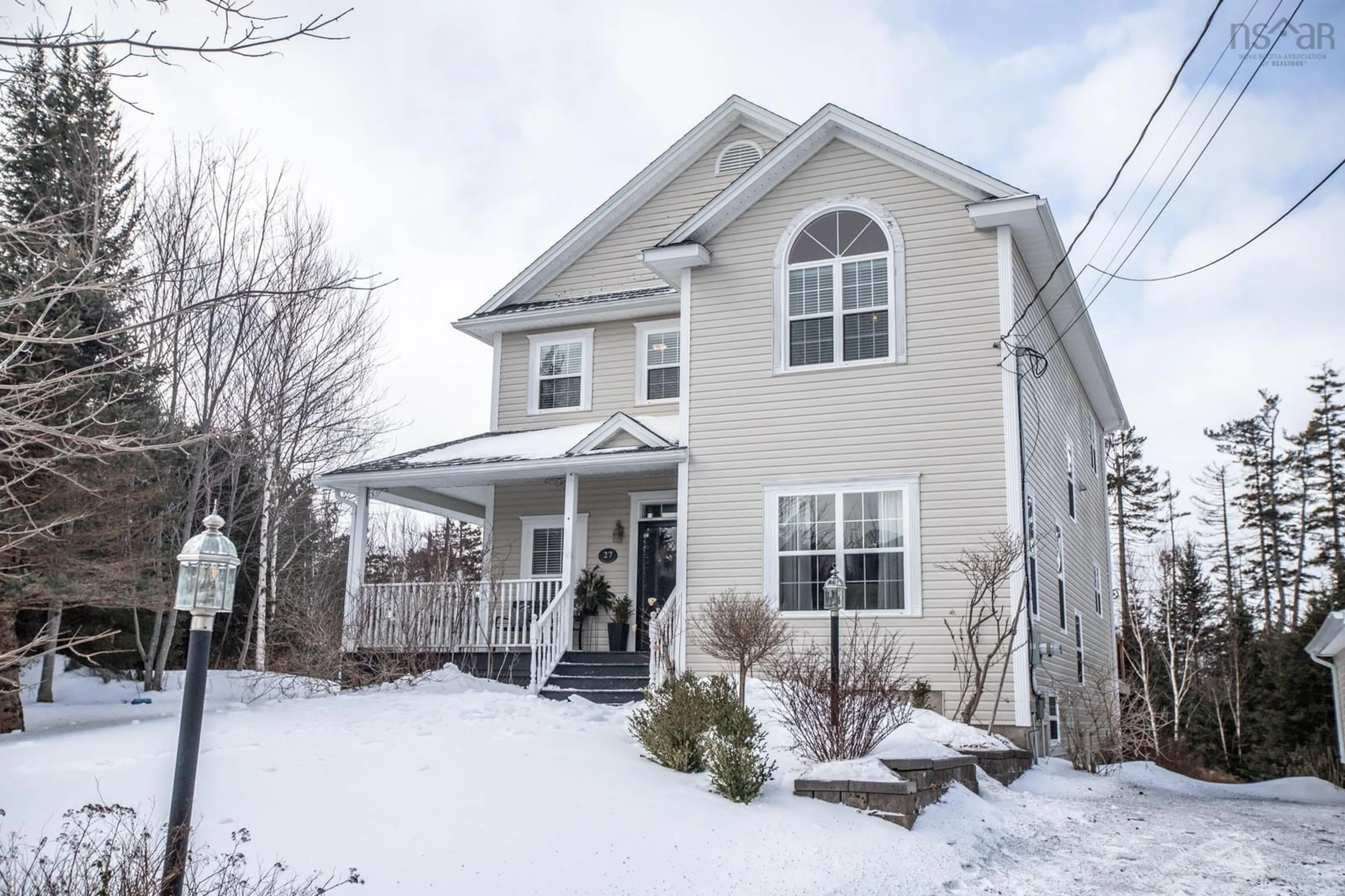 Home with vinyl exterior material, street for 27 Summit Cres, Upper Tantallon Nova Scotia B3Z 1P9