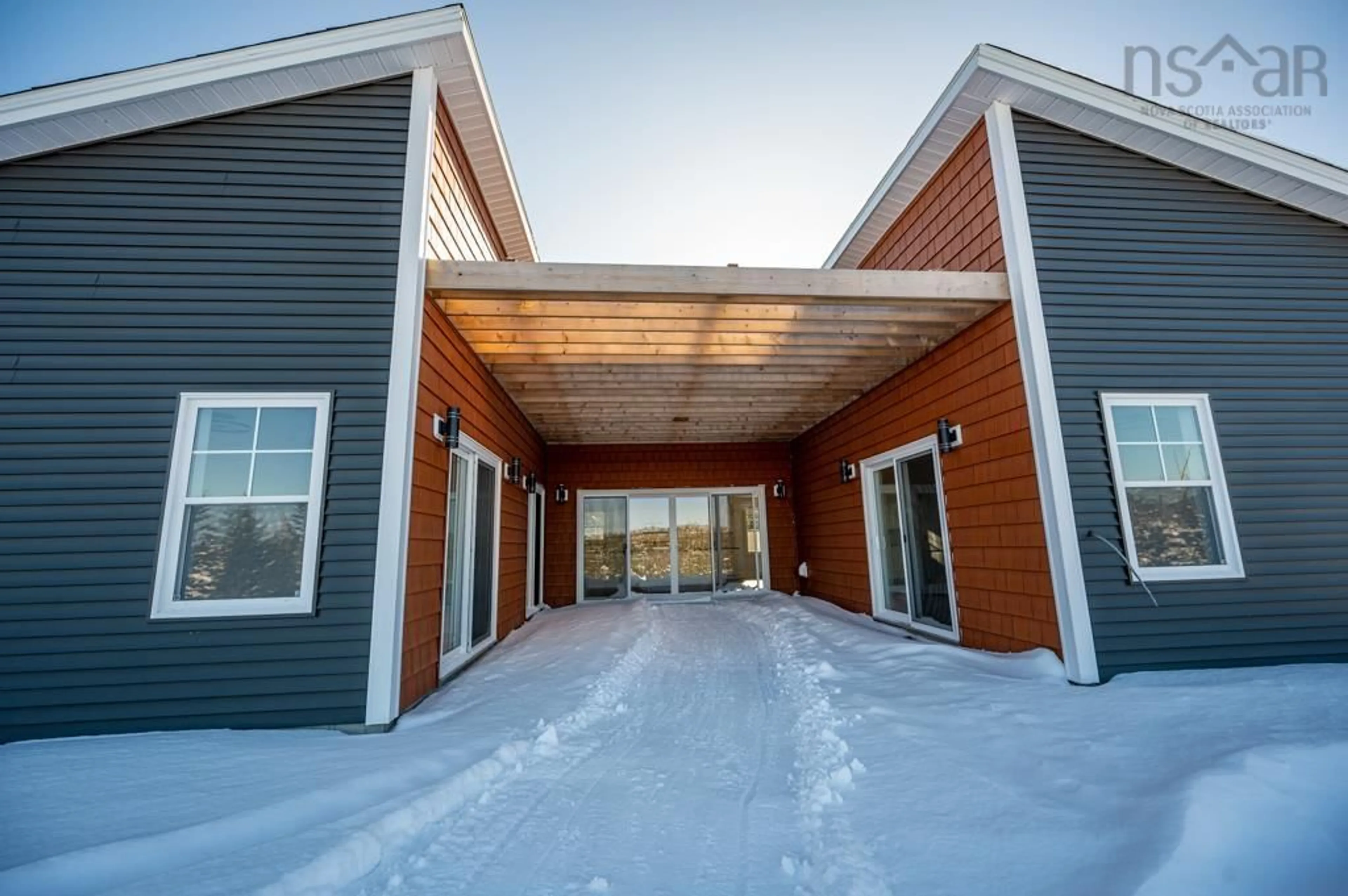 Indoor foyer for 4606 Clam Harbour Rd, Clam Bay Nova Scotia B0J 2L0