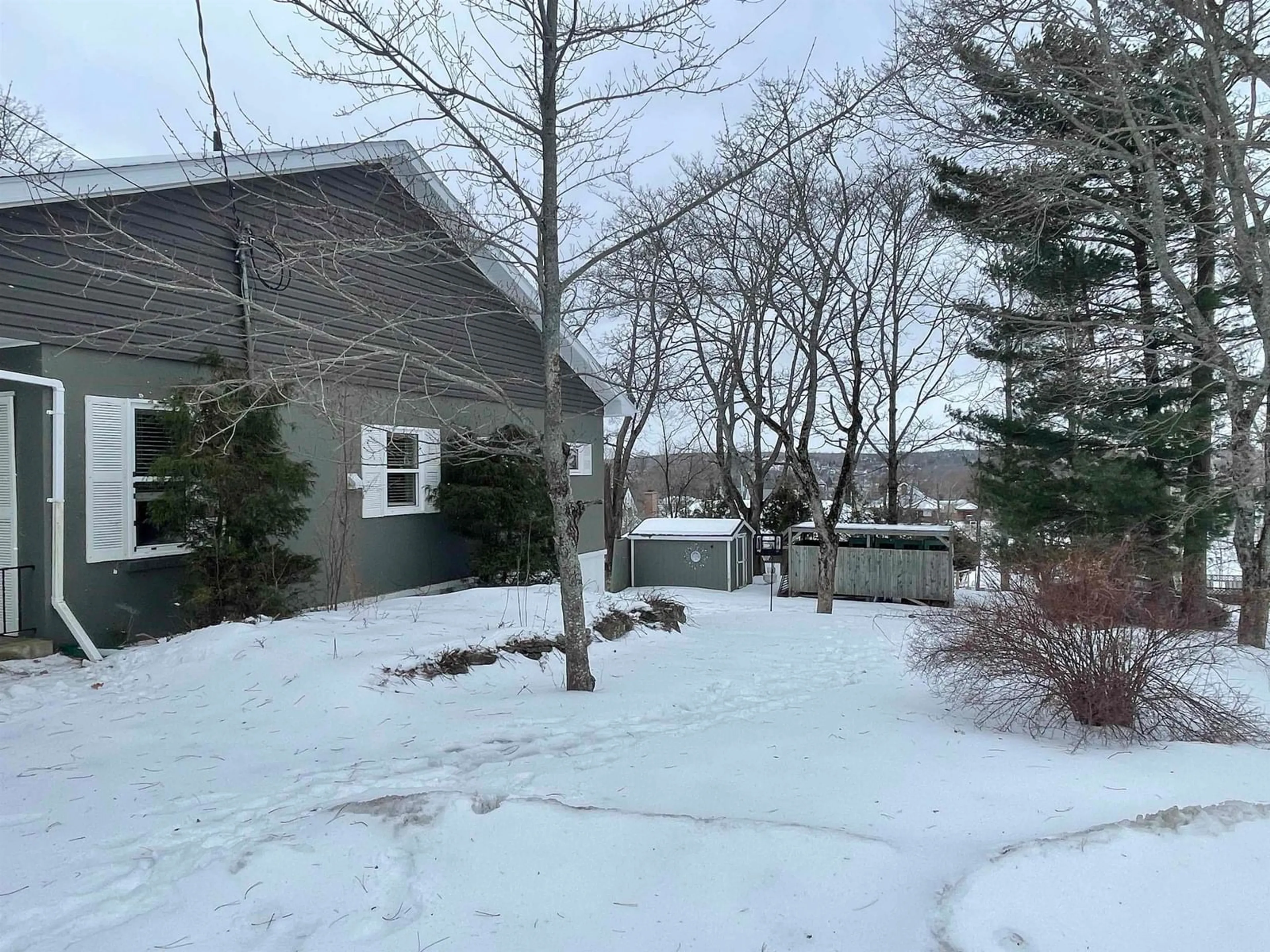 A pic from outside/outdoor area/front of a property/back of a property/a pic from drone, unknown for 415 Maclean St, New Glasgow Nova Scotia B2H 4N6