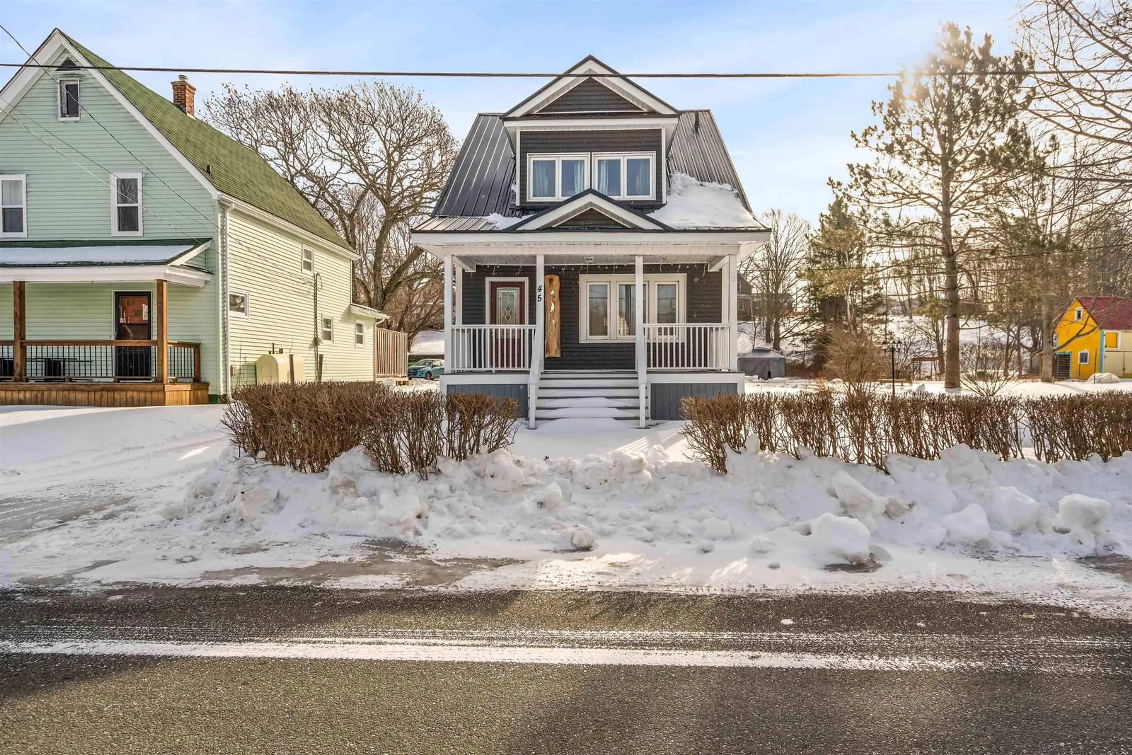 Home with vinyl exterior material, street for 45 Edward St, Plymouth Nova Scotia B2H 5C5