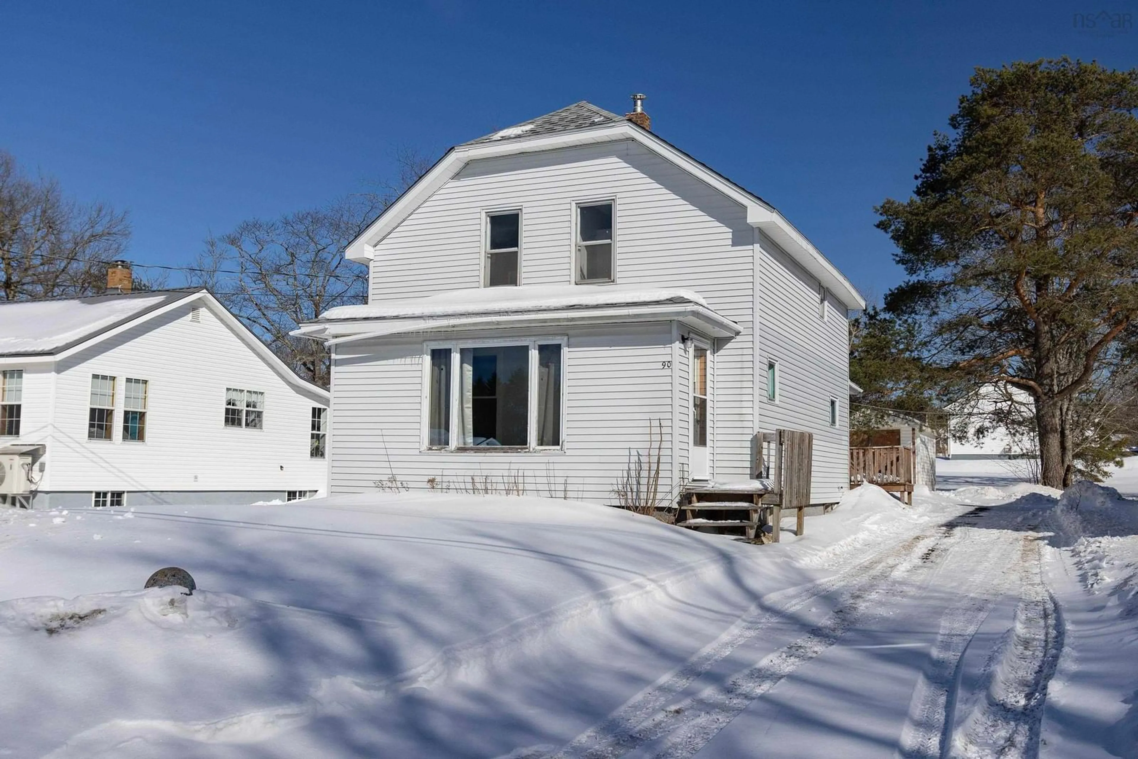 A pic from outside/outdoor area/front of a property/back of a property/a pic from drone, street for 90 Mcfarlane St, Springhill Nova Scotia B0M 1X0