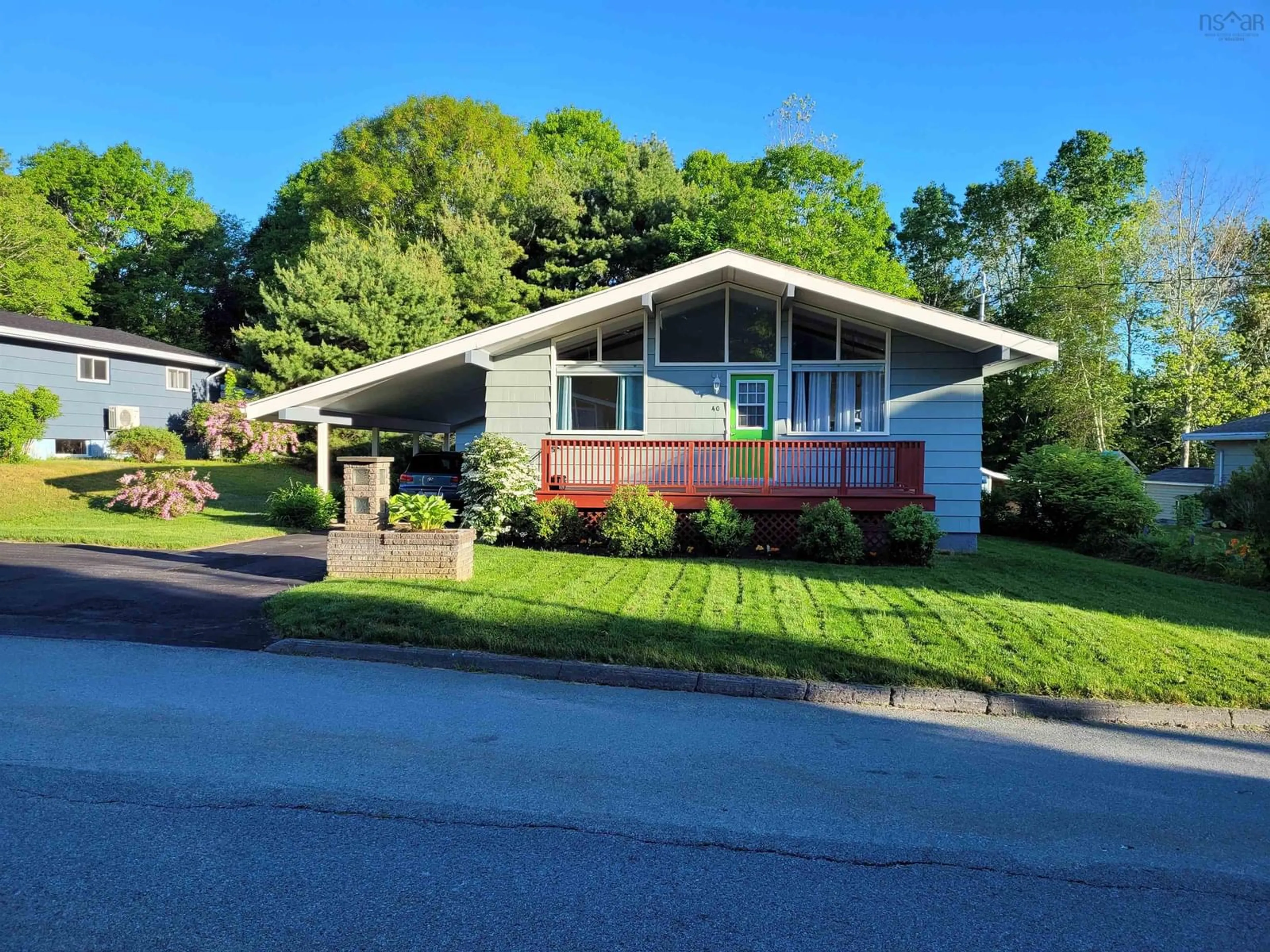 Home with vinyl exterior material, street for 40 Murray Dr, Bridgewater Nova Scotia B4V 2M7