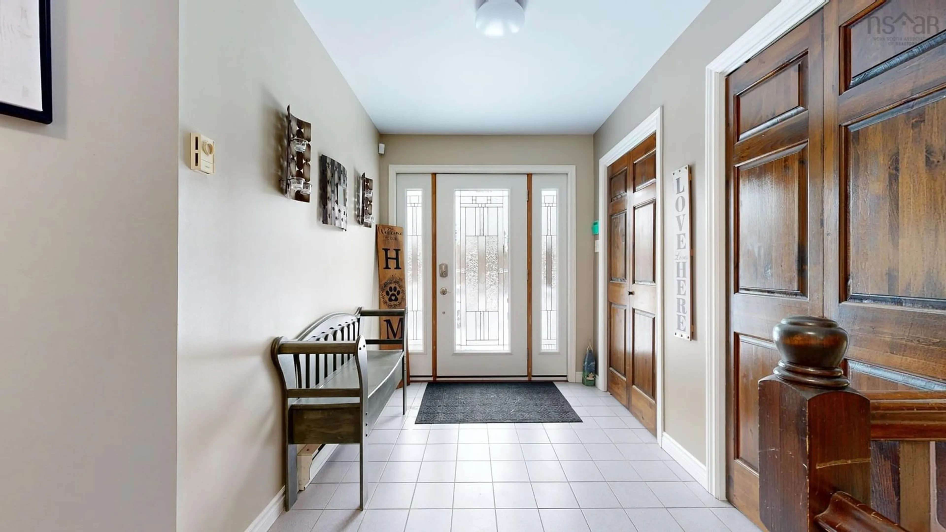 Indoor entryway for 5032 Highway 3, Shag Harbour Nova Scotia B0W 3B0