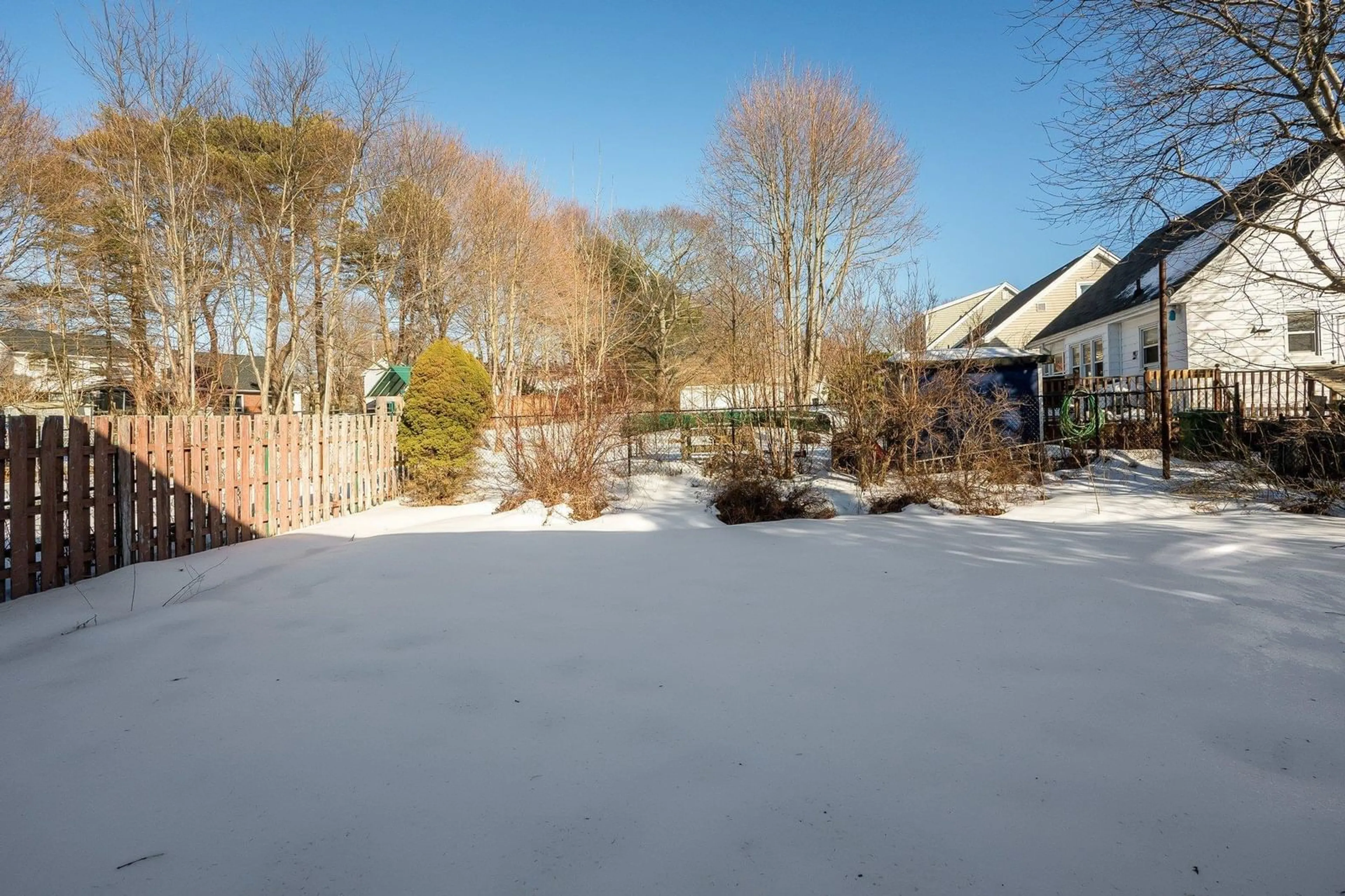 A pic from outside/outdoor area/front of a property/back of a property/a pic from drone, street for 3169/3171 Romans Ave, Halifax Peninsula Nova Scotia B3L 3X1